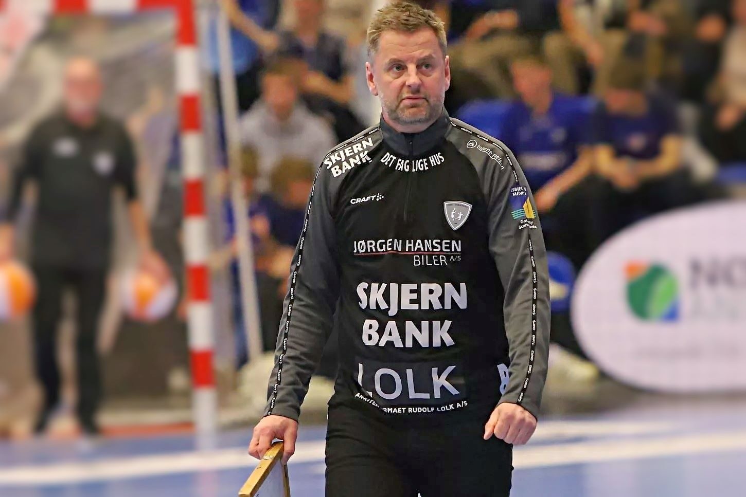 Sportschef Jesper Holm nyder de nye udfordringer - arkivfoto fra vikarjobbet som træner