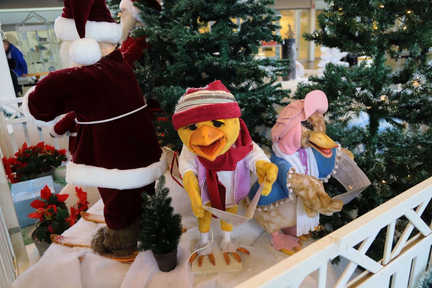 Farverig og spændende: Vestjyllands største mekaniske juleudstilling i Sædding Centret. Foto: Johnny Tauman.