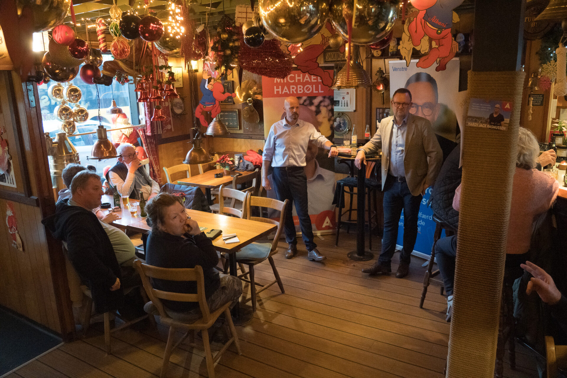 Michael Habøll (S) og Jesper Frost Rasmussen (V) mødtes til debat på Horns Rev. Foto: Fjodor Pedersen.