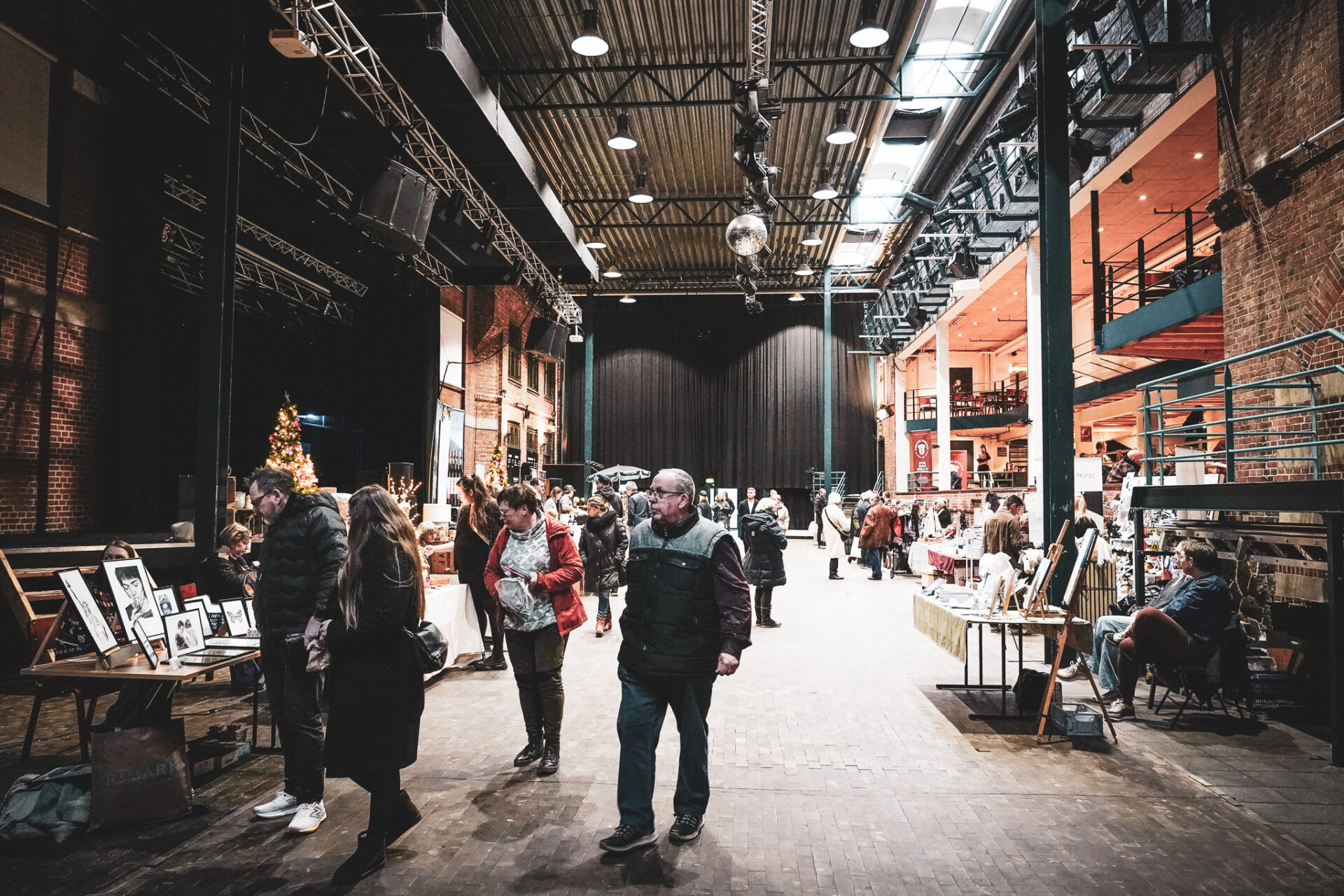 Sidst på eftermiddagen var det ved at tynde ud på Tobakken, hvor over 1.300 havde været igennem i løbet af seks timers Skabt. Foto: Fjodor Pedersen.