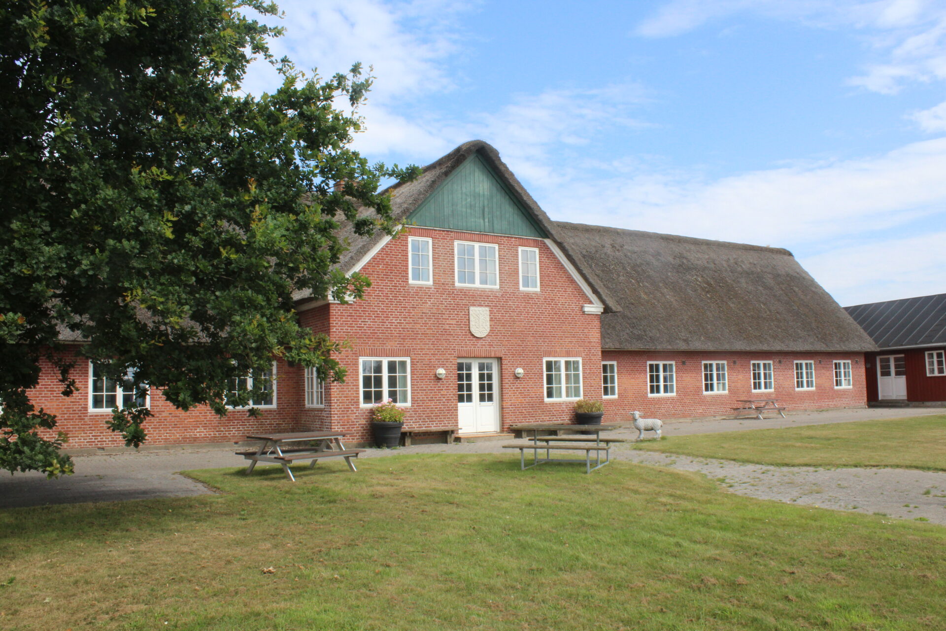 Den hæderkronede feriekoloni på Landevejen i Sønderho får nyt liv som Natur- og lejrskolen Sønderho. Arkivfoto.