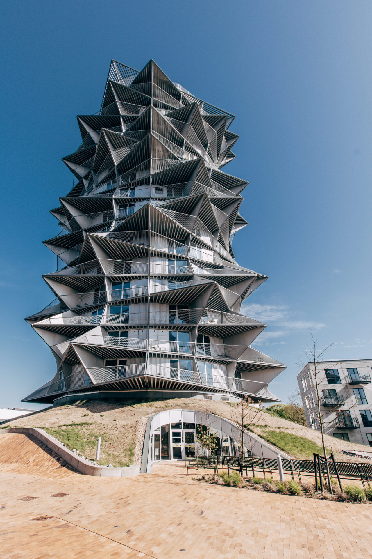 Hotellet ligger i det højeste af Kaktustårnene - hvor Restaurant Plates ligger øverst. PR-foto.
