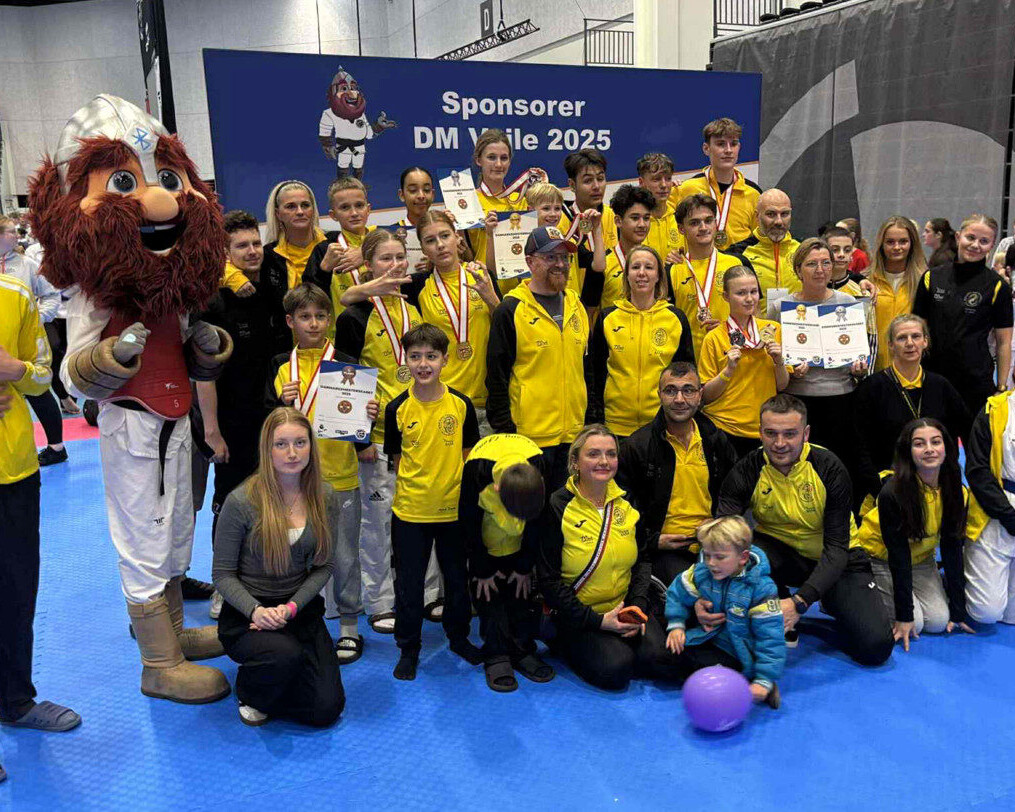I alt 19 kæmpere fra Esbjerg Taekwondo Klub var med i delegationen til DM. Privatfoto.