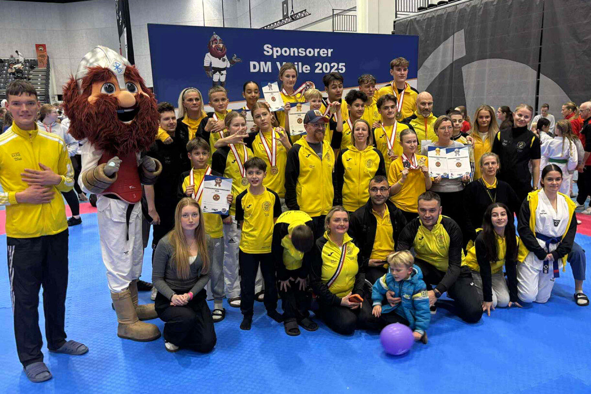 I alt 19 kæmpere fra Esbjerg Taekwondo Klub var med i delegationen til DM. Privatfoto.