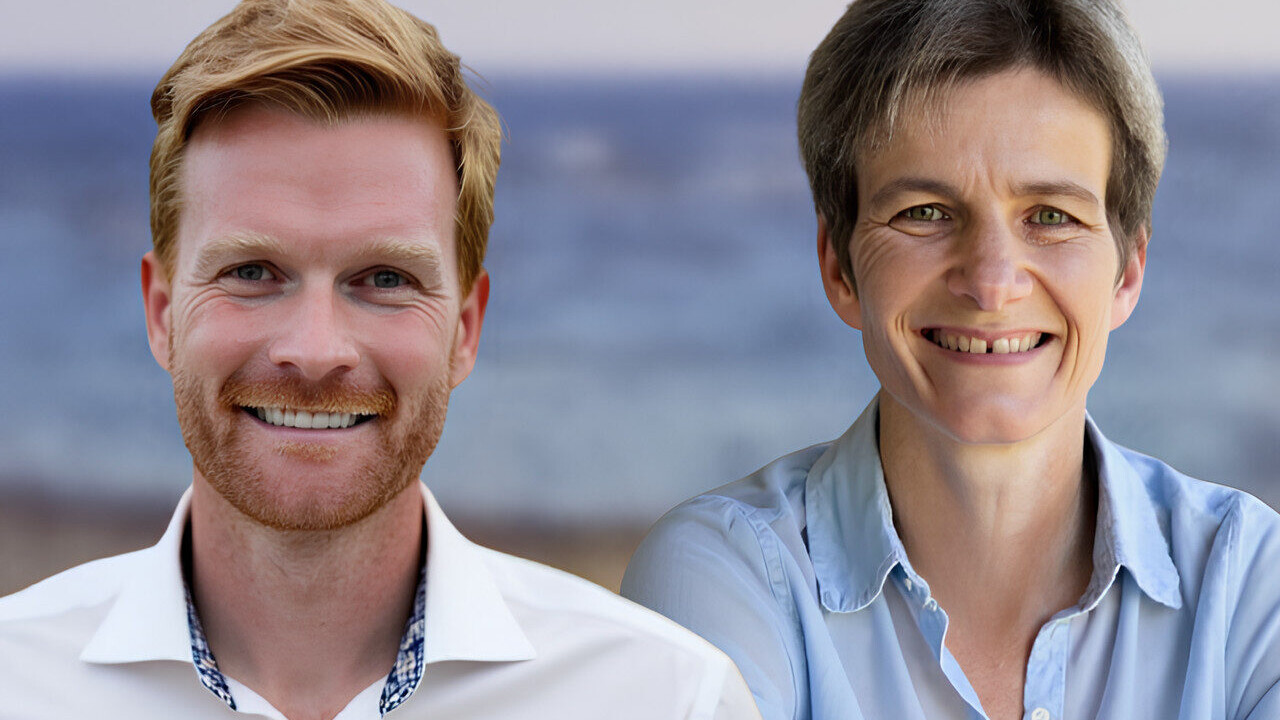 Byrådskandidat Frederik Vestergaard Jørgensen, nr. 8 på liste A, og byrådsmedlem Karin Schwartz, nr. 2 på liste A. PR-foto.