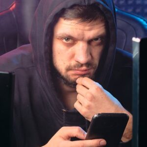 Genrefoto, Cybersikkerhed: Mikhail Nilov, Pexels.com.