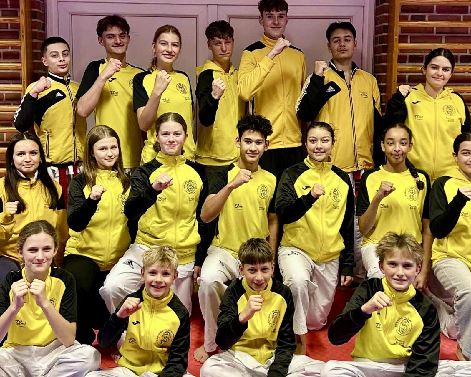 Esbjerg Taekwondo Klub sender i år 19 kæmpere afsted til DM i Vejle. Pressefoto.