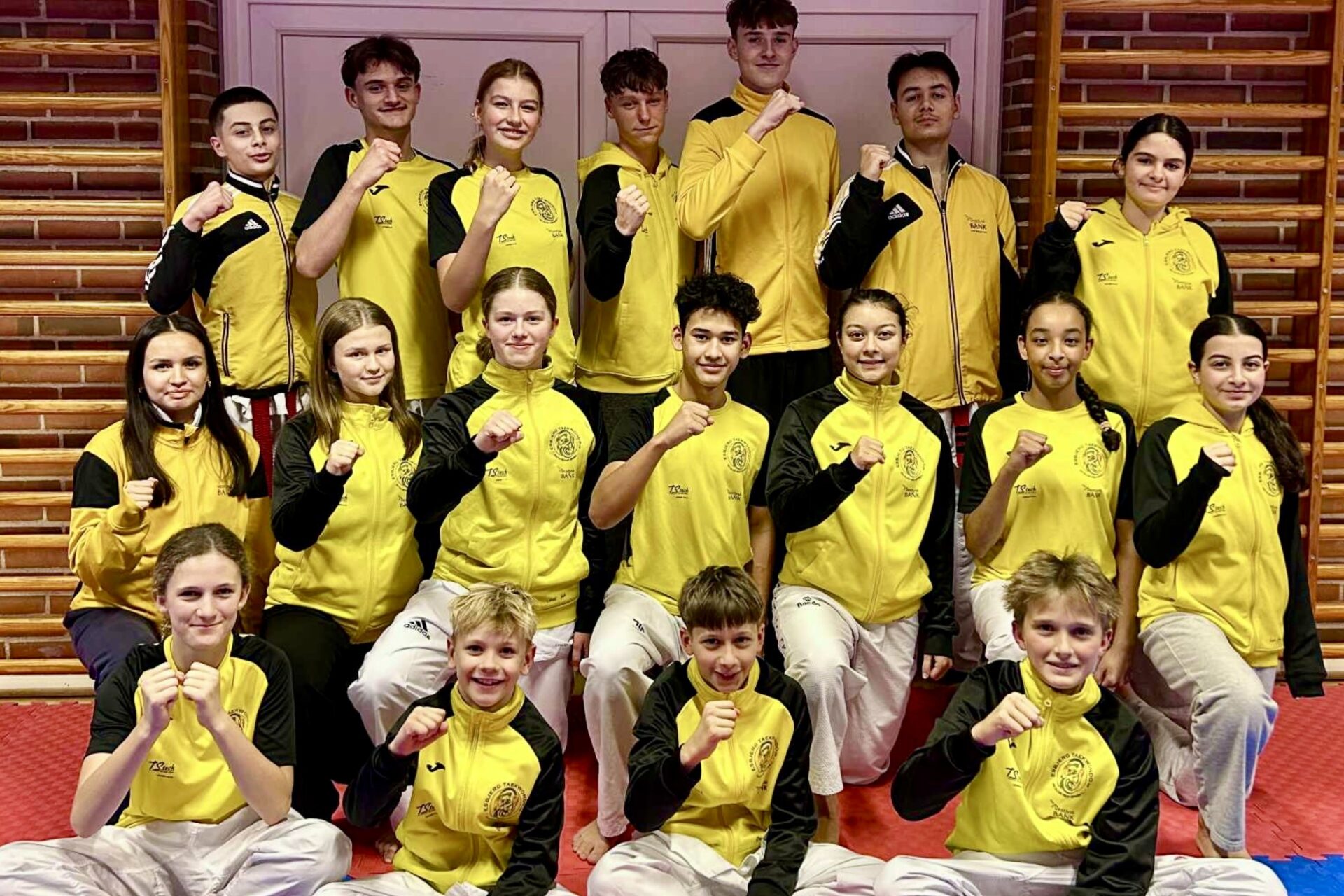 Esbjerg Taekwondo Klub sender i år 19 kæmpere afsted til DM i Vejle. Pressefoto.