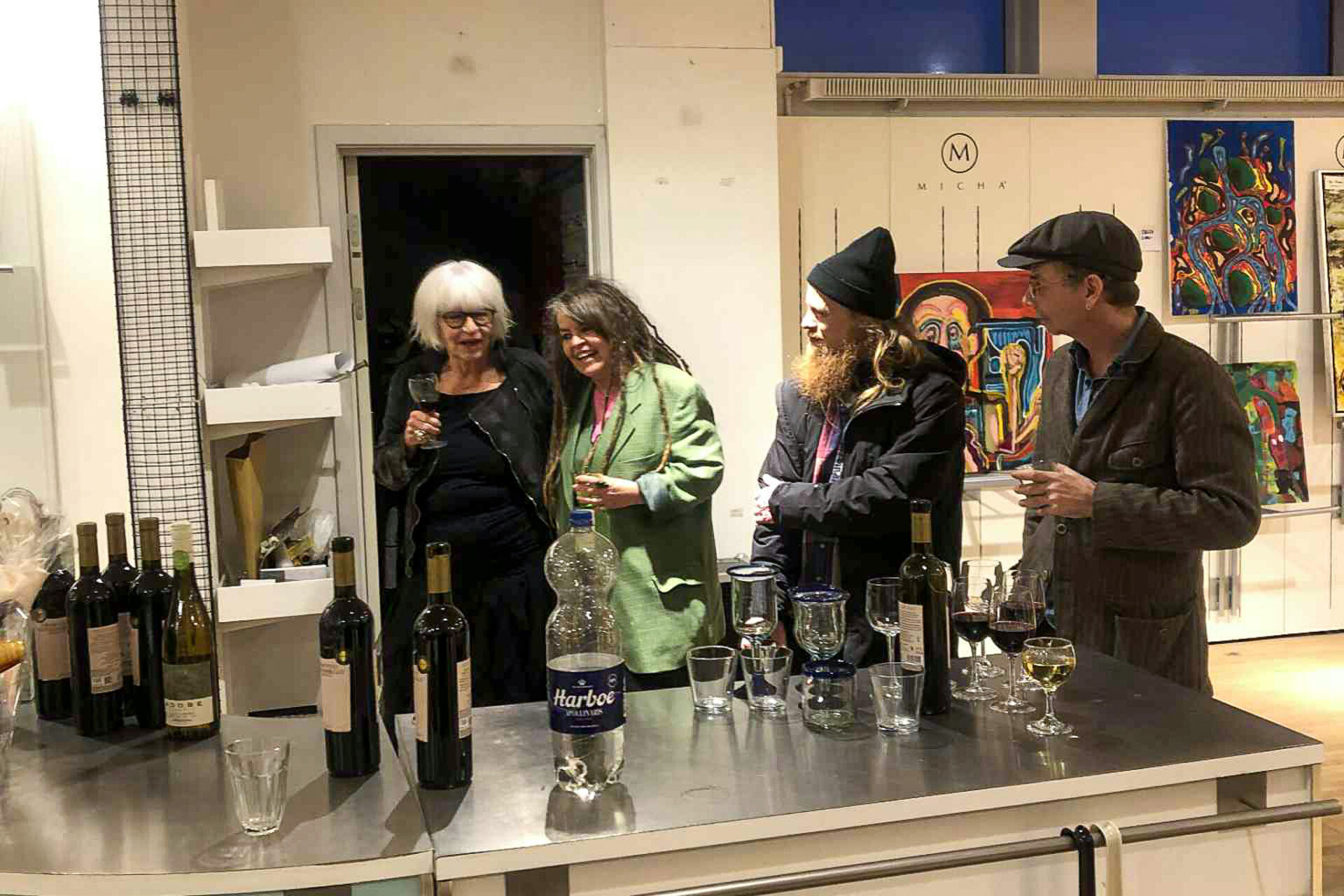 De fire kunstnere: Birgit Juhl, Tine Grønkjær, Nicolas Grønkjær-Bloch og Henrik Constantin. Foto: Jannie Schau Kristensen.