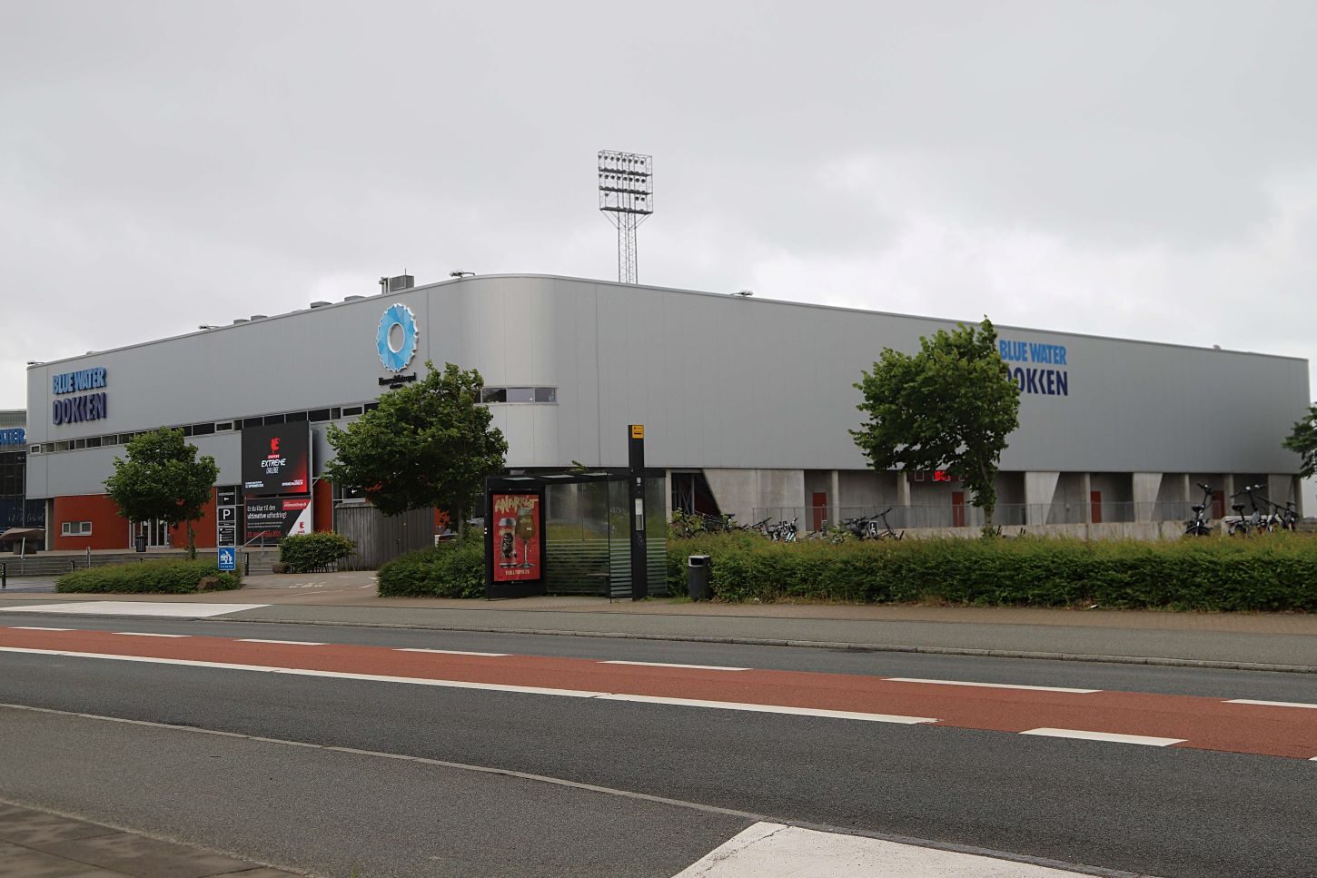 Blue Water Dokken - som Stadionhallen siden ombygningen har heddet af sponsorårsager. Foto: Johnny Tauman.