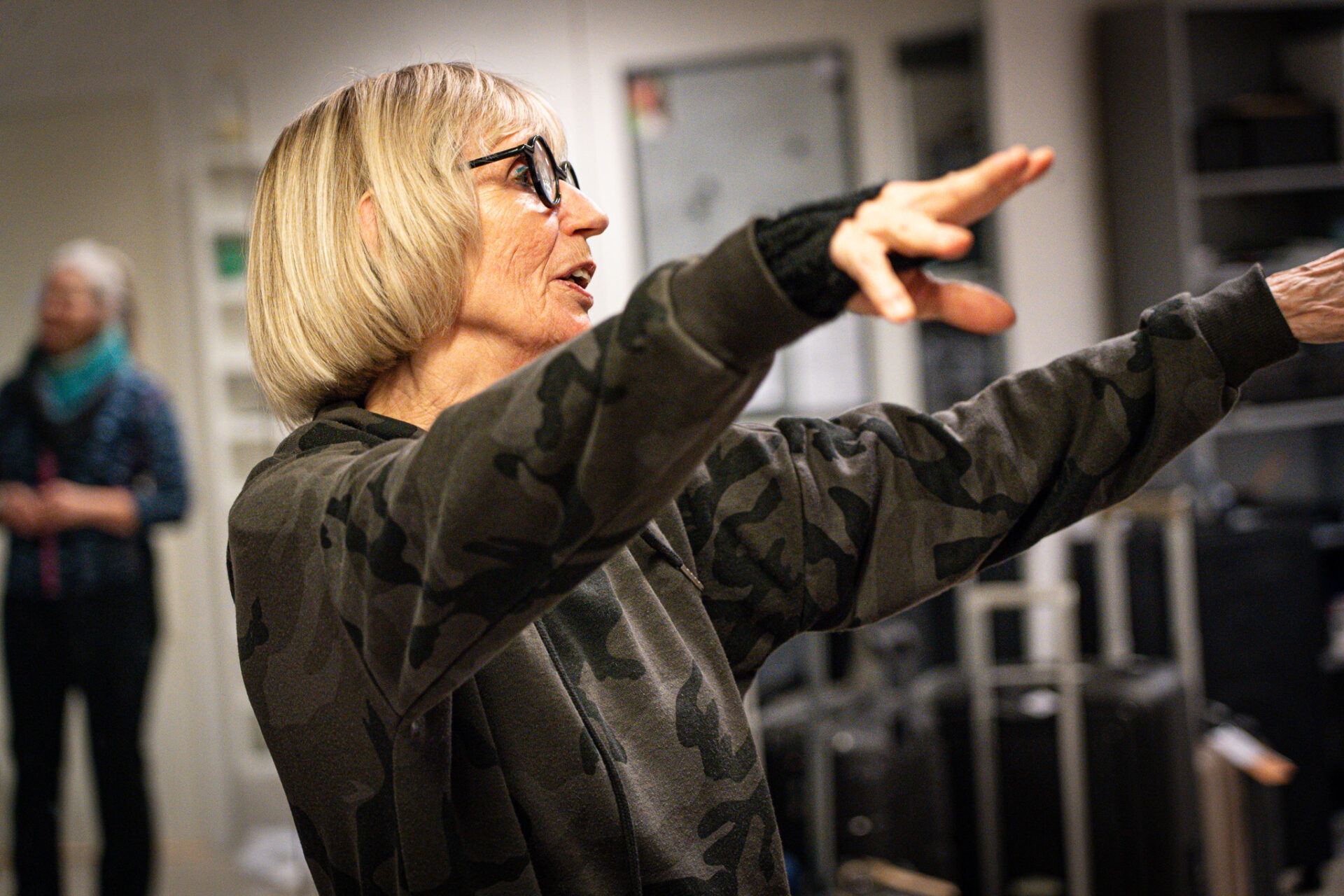 Berit Borg instruerer endnu engang for Showkoret. Foto: Fjodor Pedersen.