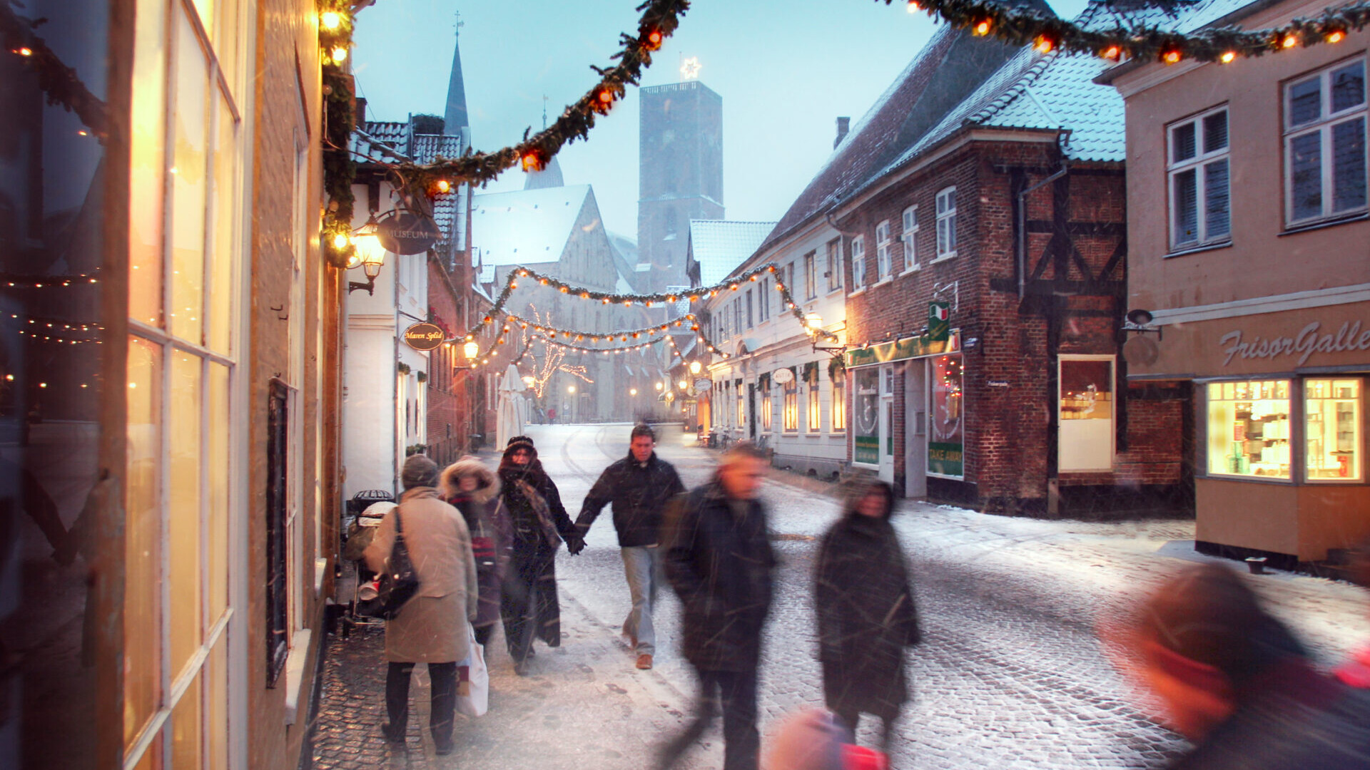 Ribe i juledragt, fotograferet af Poul Anker Nielsen i 2004. Foto: Esbjerg Byhistoriske Arkiv.