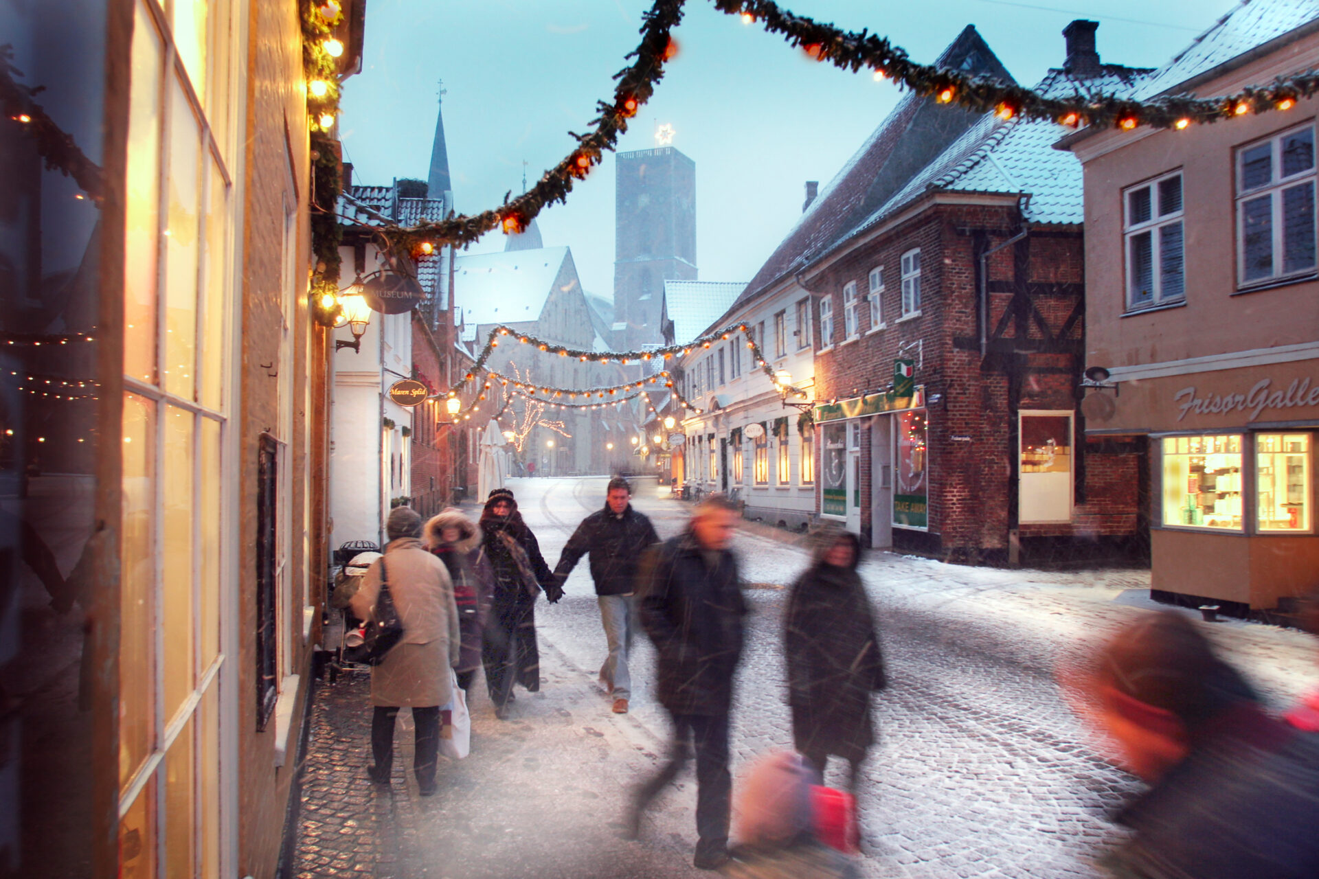 Ribe i juledragt, fotograferet af Poul Anker Nielsen i 2004. Foto: Esbjerg Byhistoriske Arkiv.