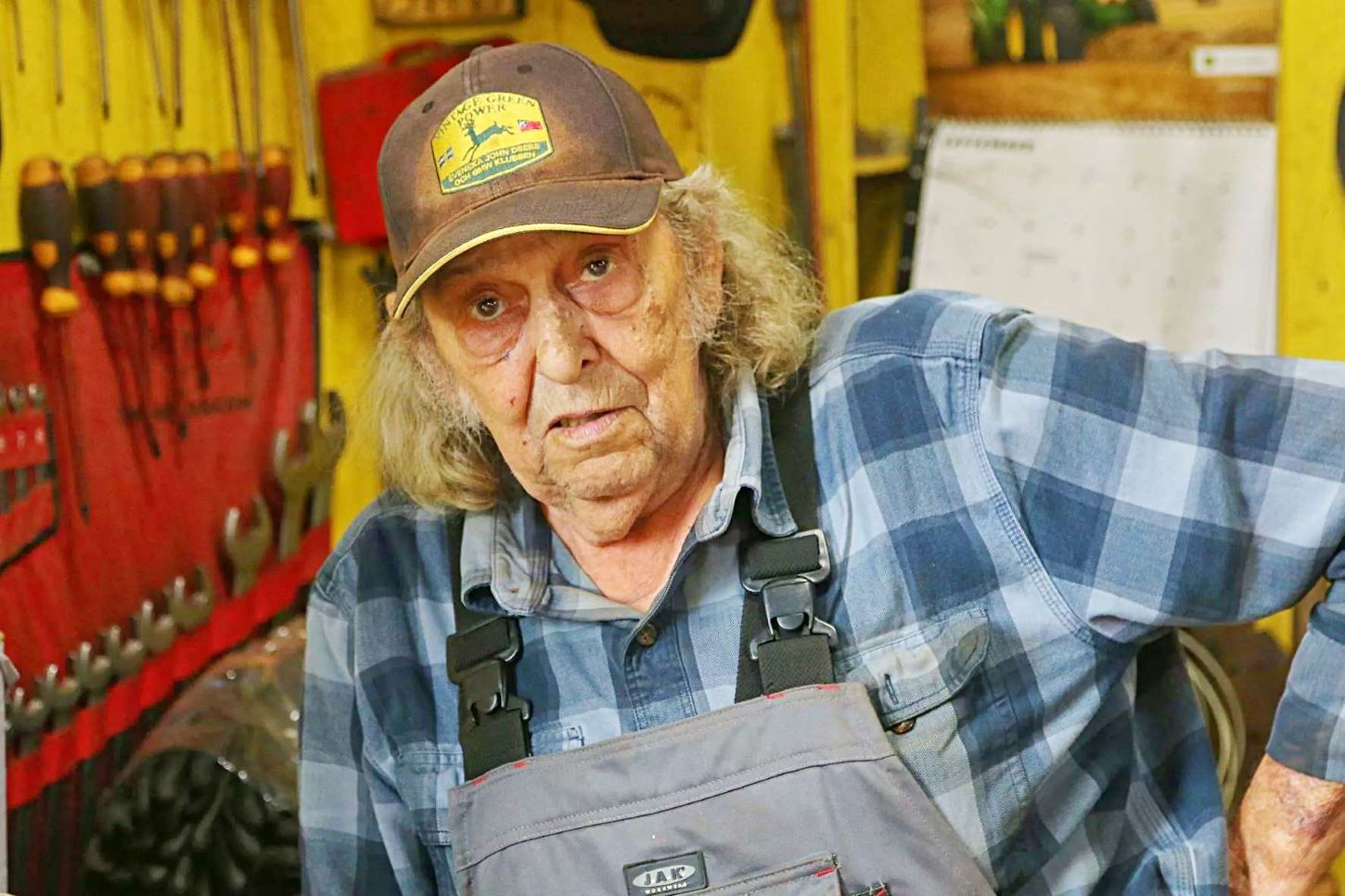 Jens Jørgen Toft kan ikke huske, hvornår han sidst blev klippet. Foto: Johnny Tauman.