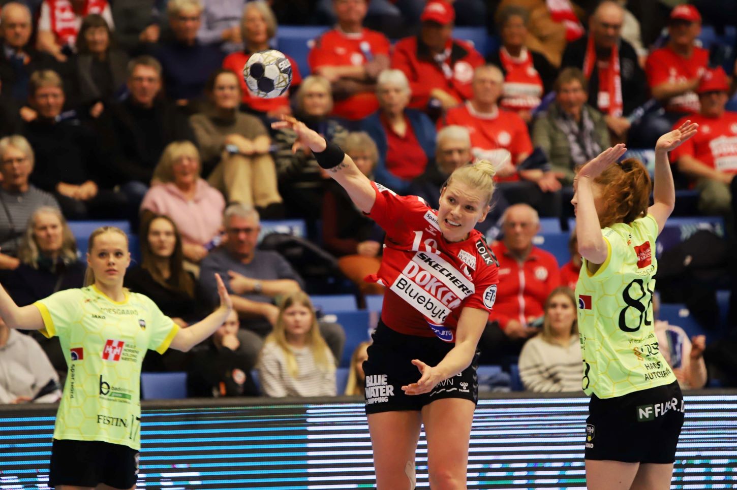 Kathrine Heindahl kæmpede og scorede det afgørende mål. Foto: Johnny Tauman.