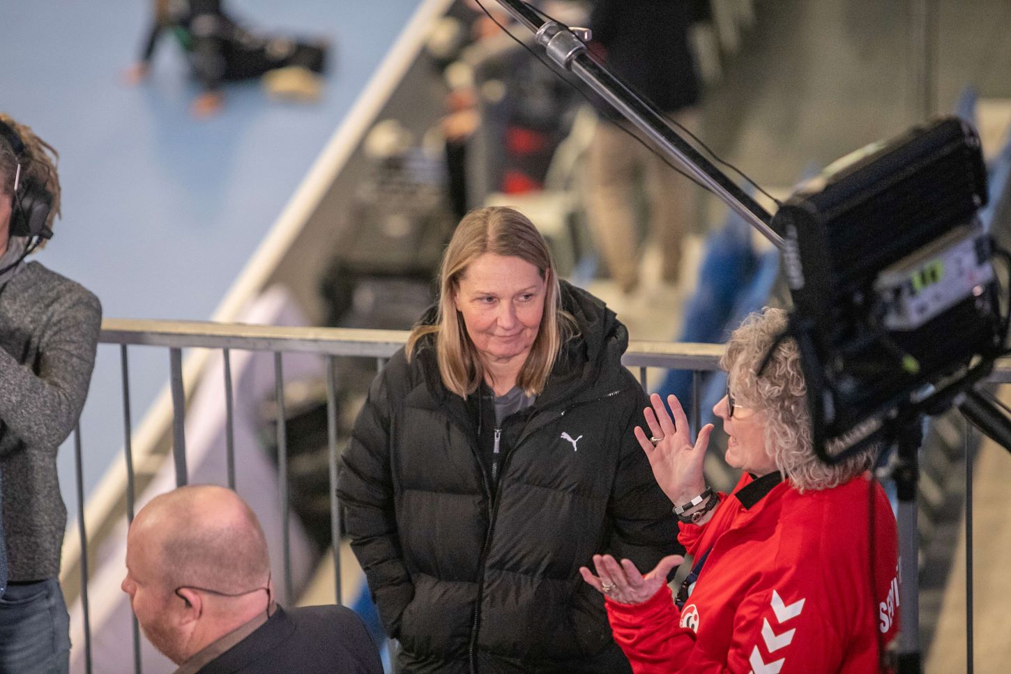 Landstræner Helle Thomsen kiggede i dag forbi Blue Water Arena. Foto: Johnny Tauman.