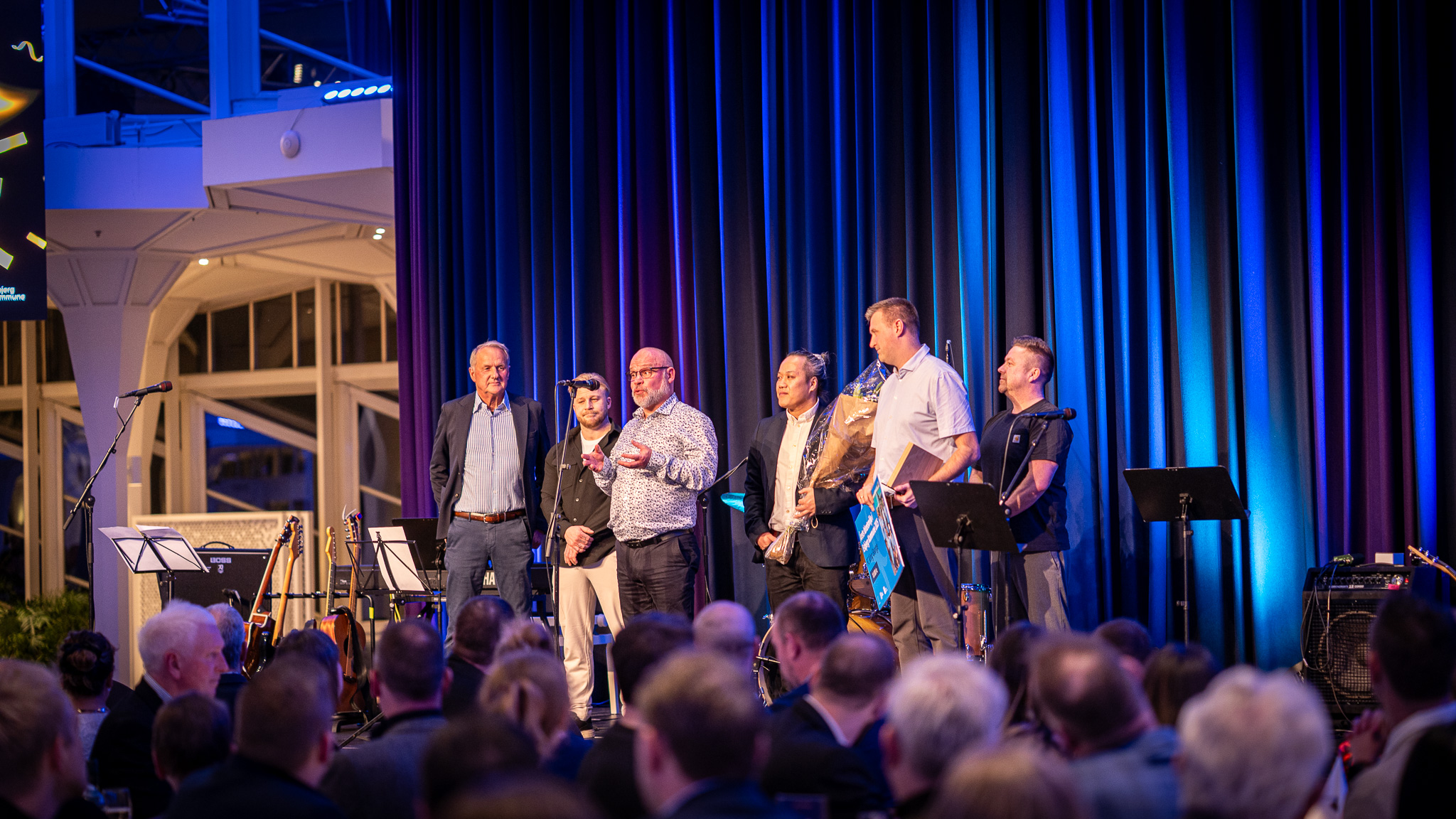 FC King George Ombold var på scenen i Musikhusets foyer som modtager af Idrætsmiljøprisen. Foto: Fjodor Pedersen.
