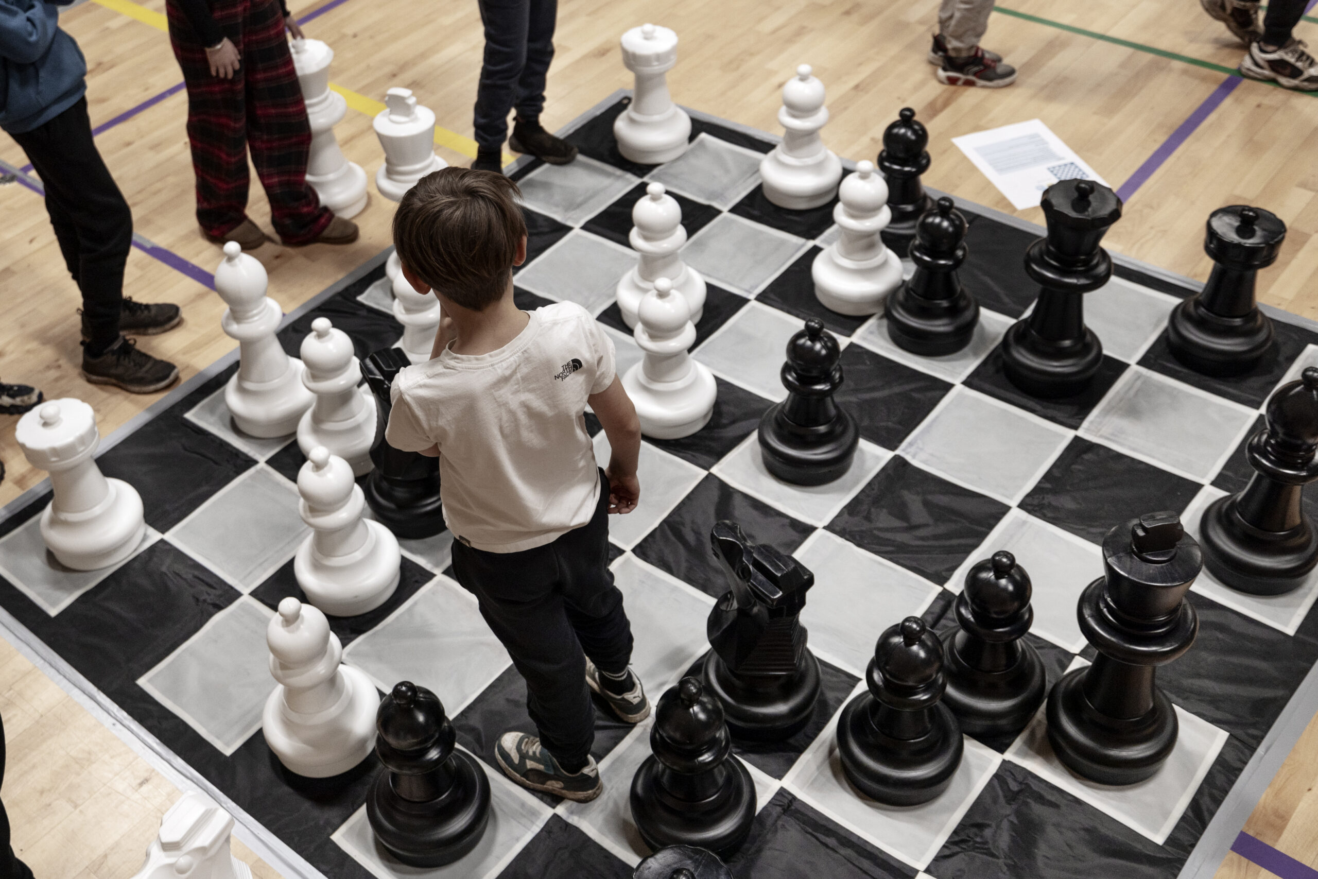 Skoleskak hjælper børnene med at tænke flere træk frem. Foto: Dansk Skoleskak.