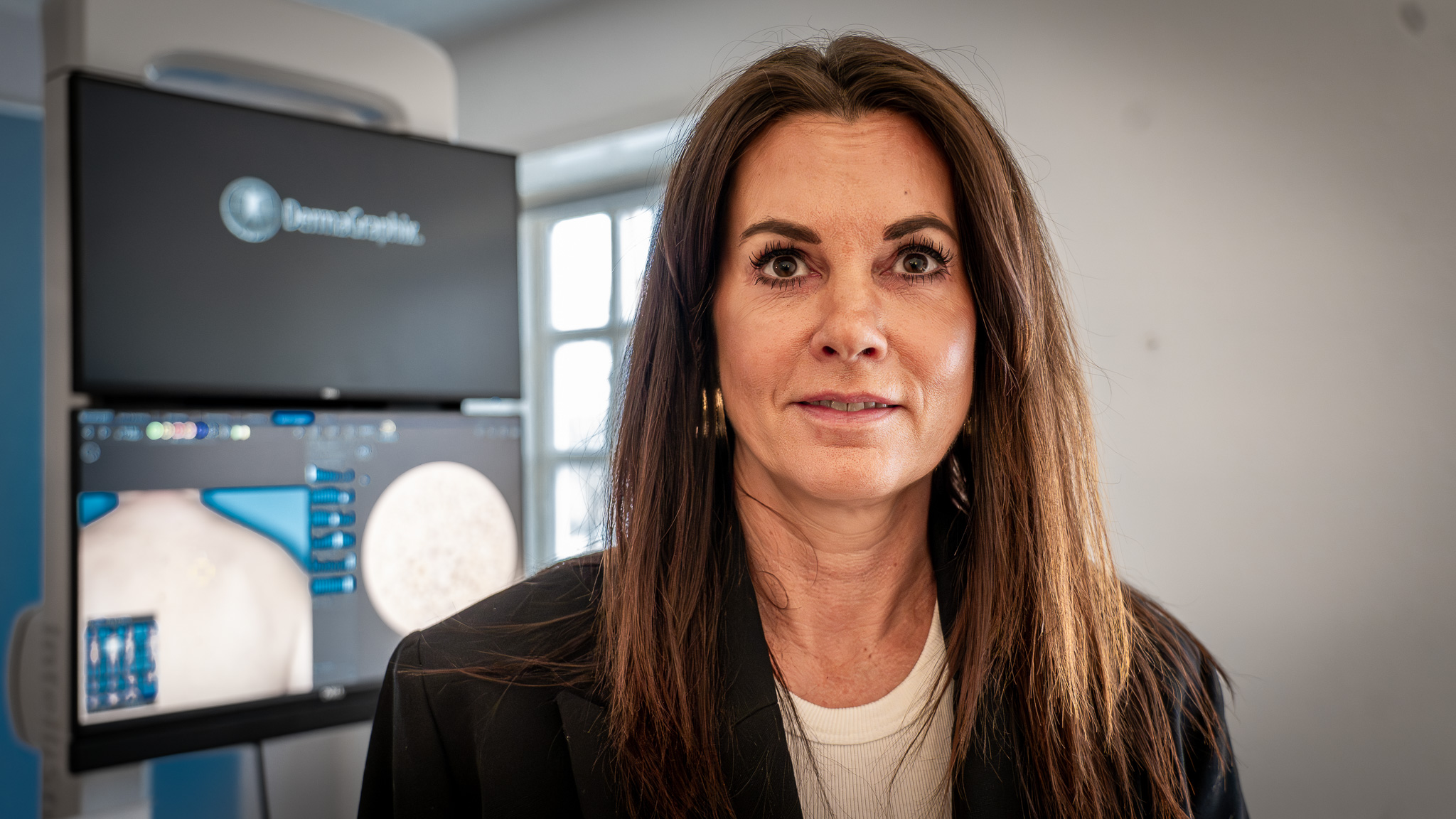 Claire understreger, at klinikken ikke stiller diagnoser, men fungerer som et forebyggende tilbud med henvisning til læge ved behov. Foto: Fjodor Pedersen.