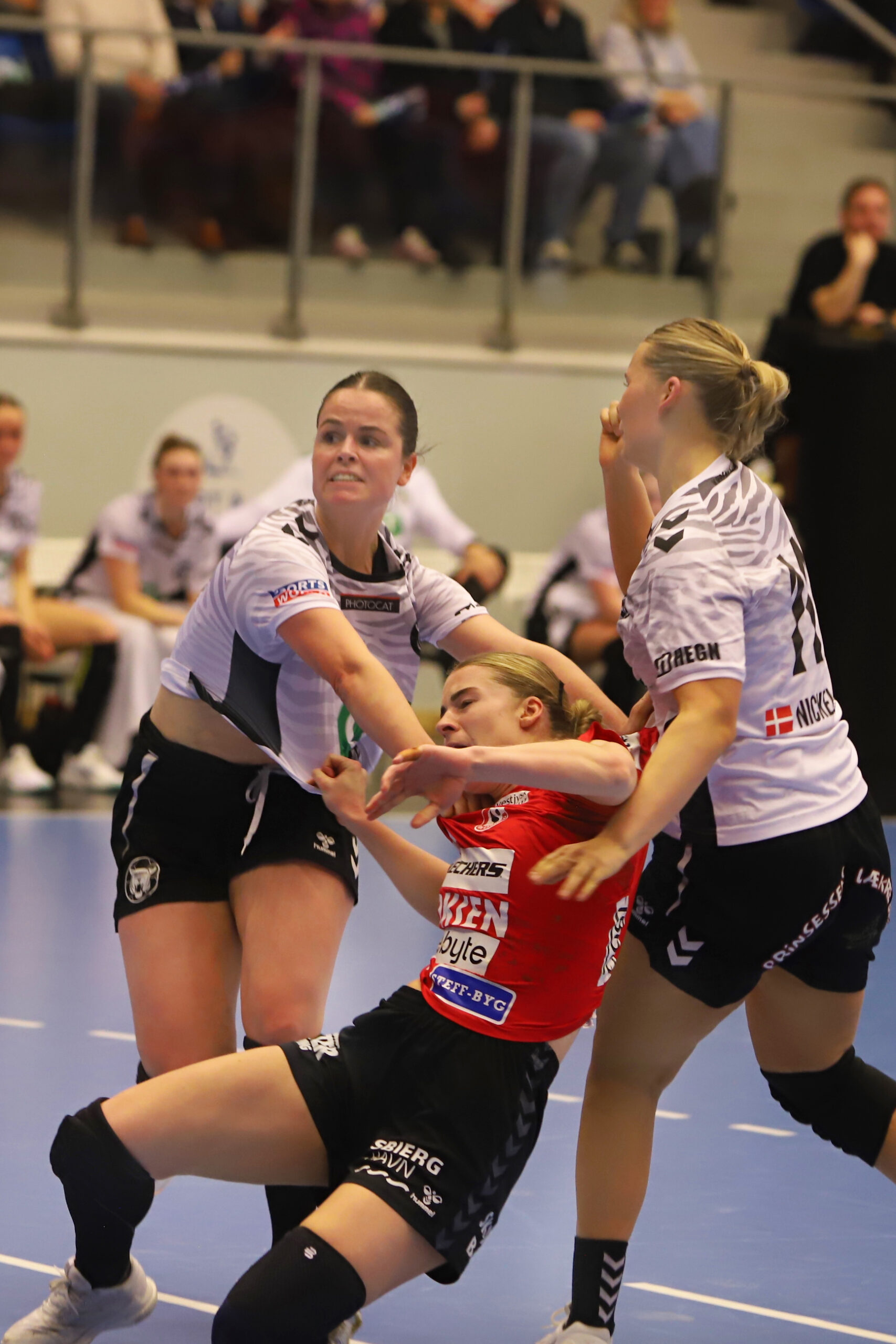 Helene Kindberg i en hård sandwich
