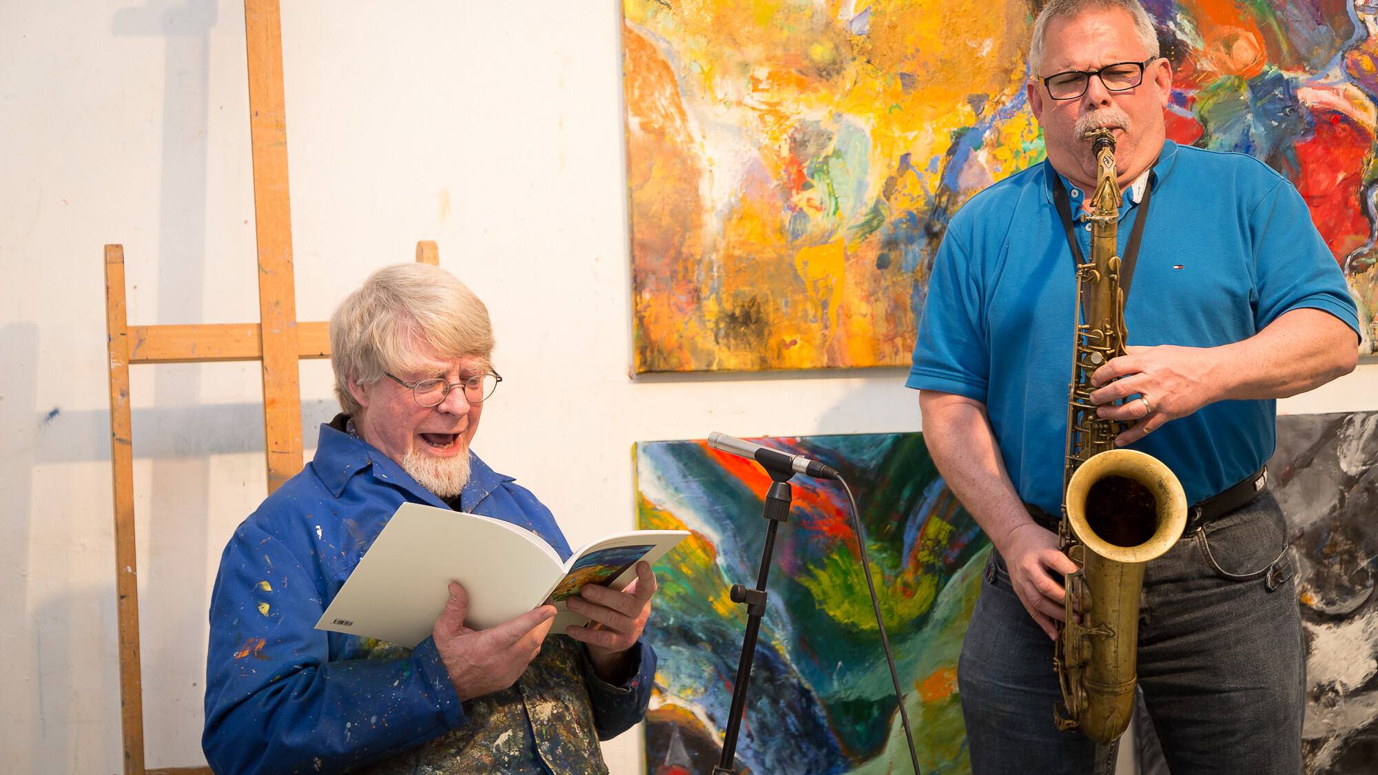 Jazztalk: Kunstner Hans Tyrrestrup (tv) har svært ved at begribe, at hans sjæleven i kunsten, Marc Bernstein, pludseligt er gået bort. Privatfoto.