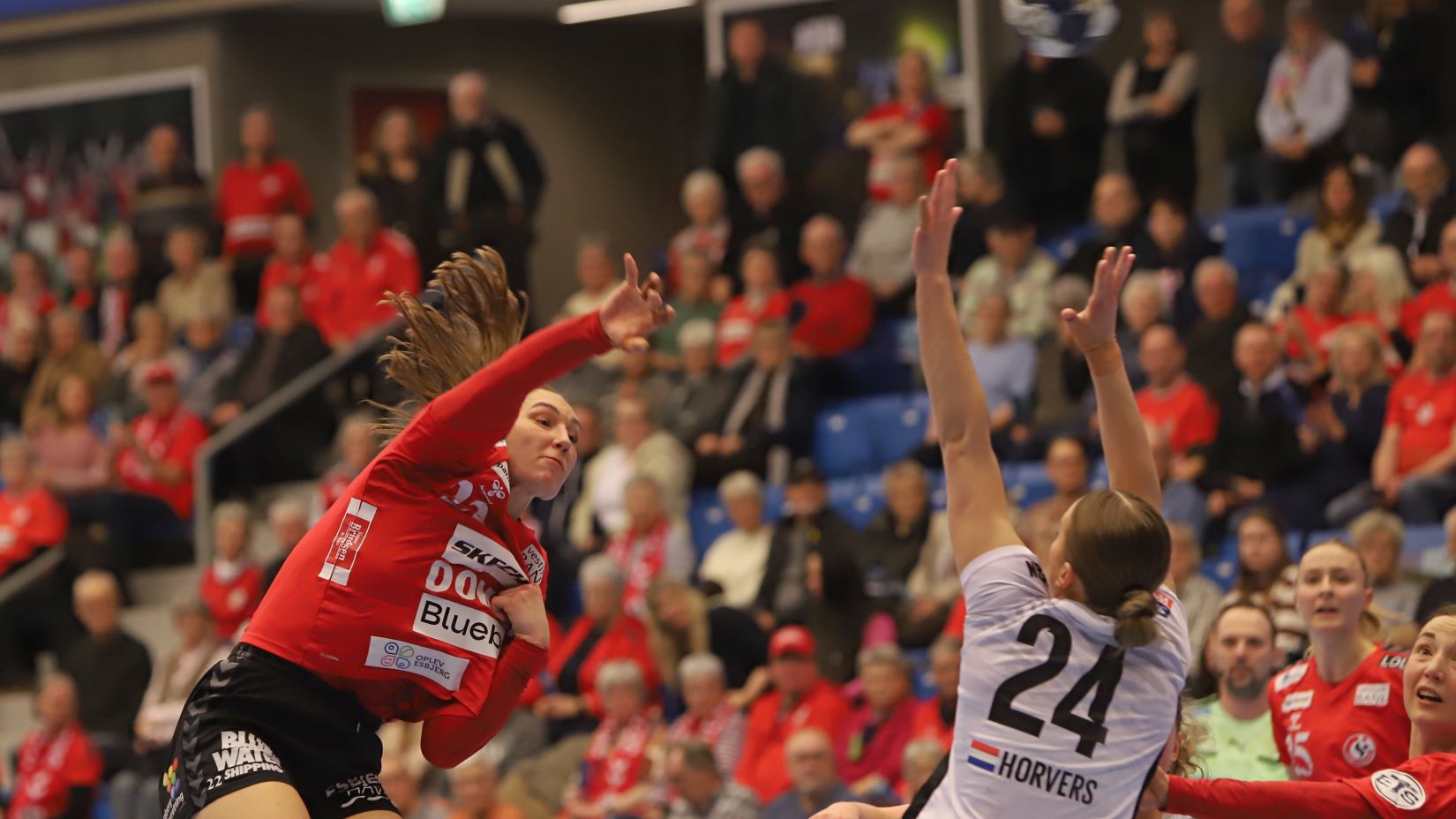 Zoe Sprengers scorede to, Line Hausted scorede fire flotte mål i første halvleg. Foto: Johnny Tauman.