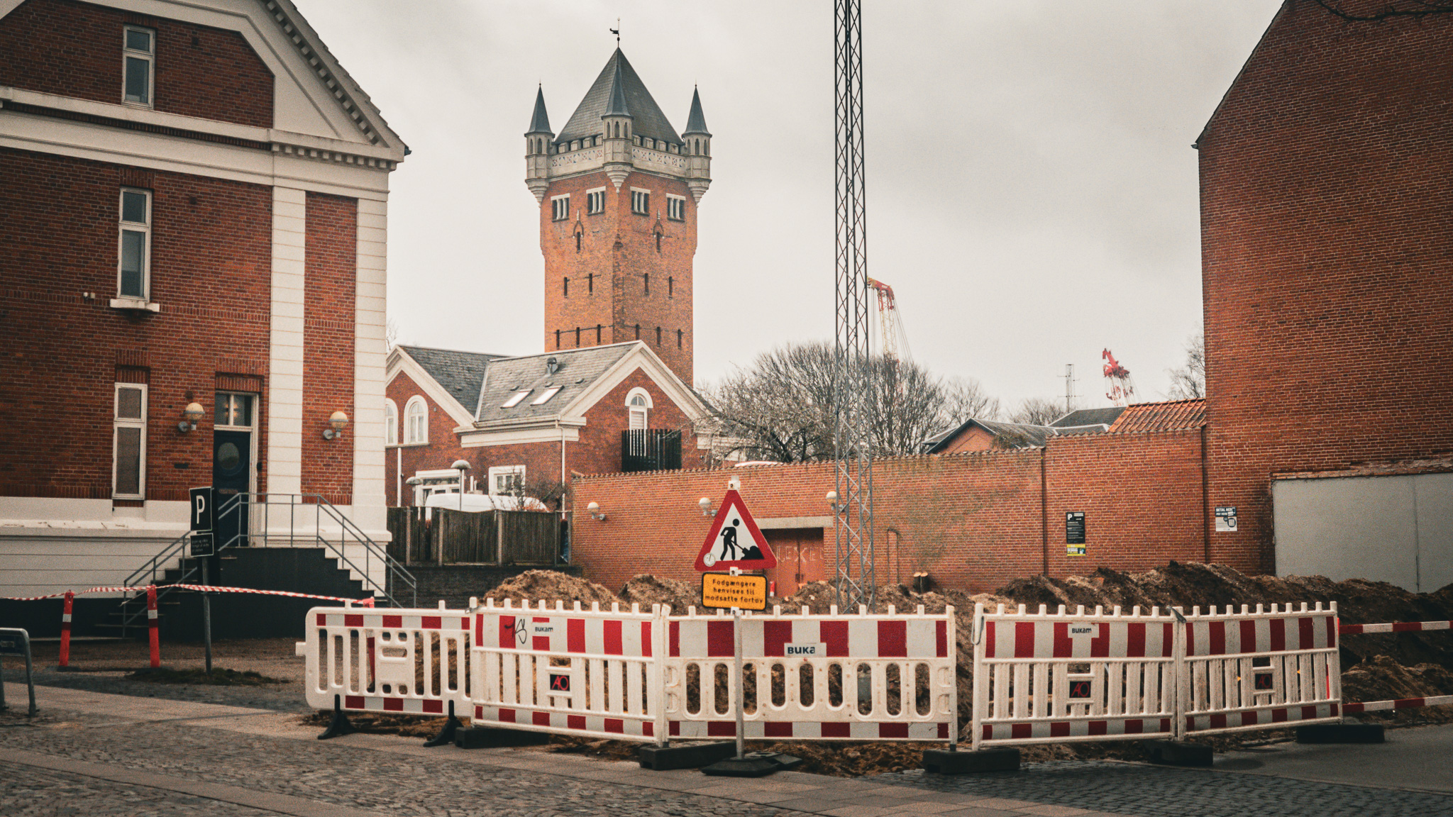 Allerede nu er hjørnet afspærret. Foto: Fjodor Pedersen.
