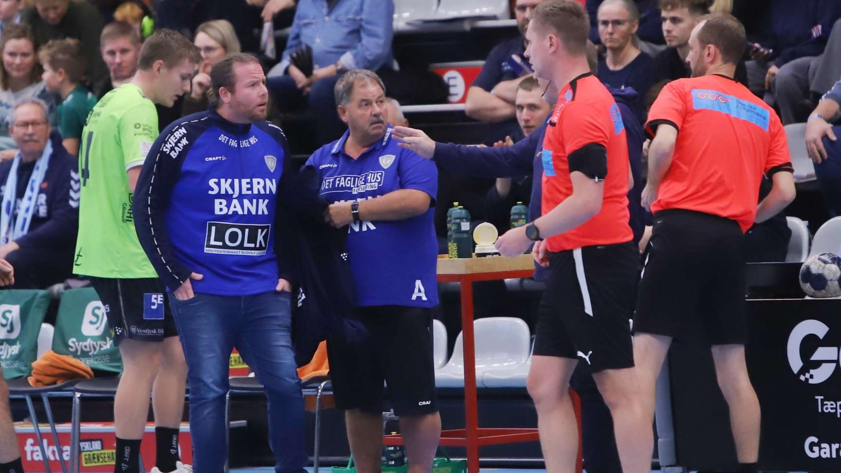 Uro ved tidtagerbordet. Arkivfoto: Johnny Tauman.