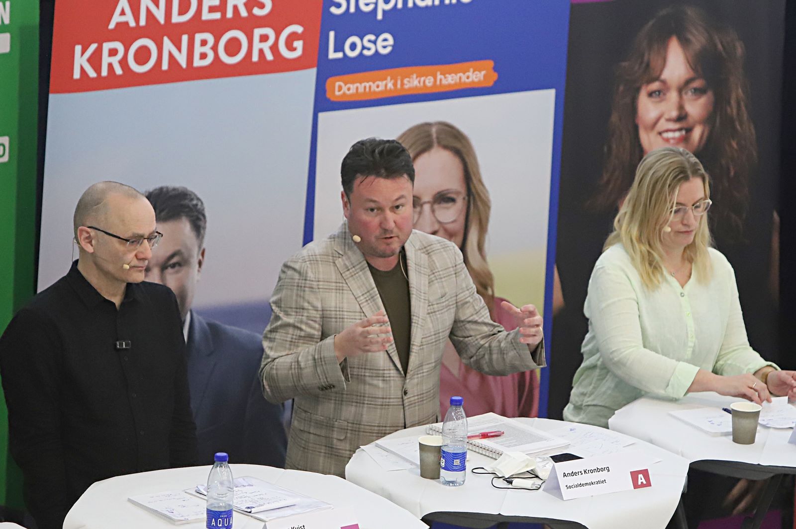 Anders Kronborg gestikulerede med forklarende fagter undervejs i debatten. Foto: Johnny Tauman.