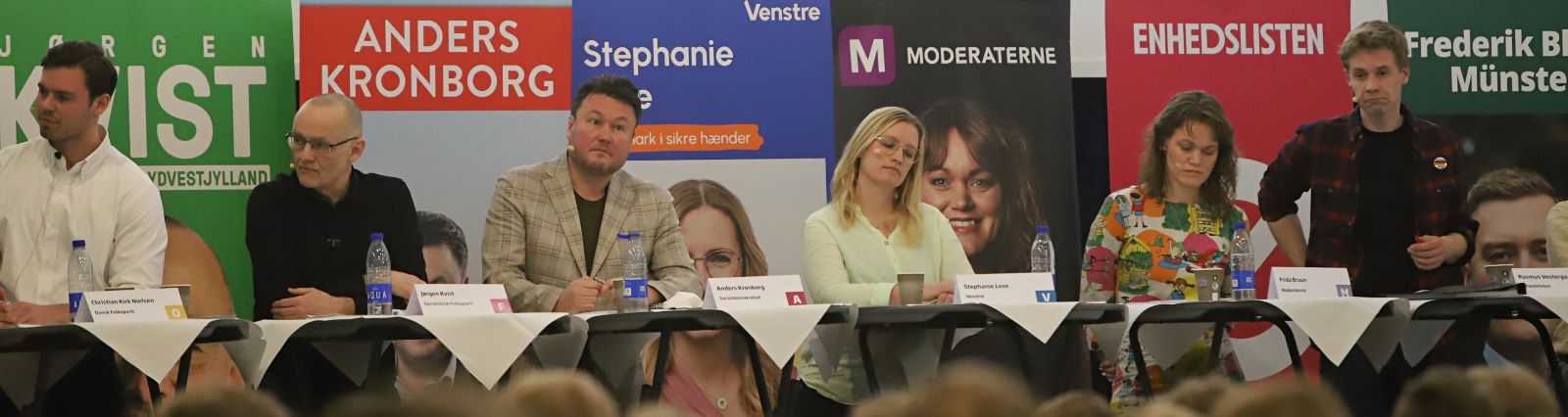 Der blev lyttet fra podiet, da de unge stillede spørgsmål. Desværre nåede vi ikke så mange. Foto: Johnny Tauman.