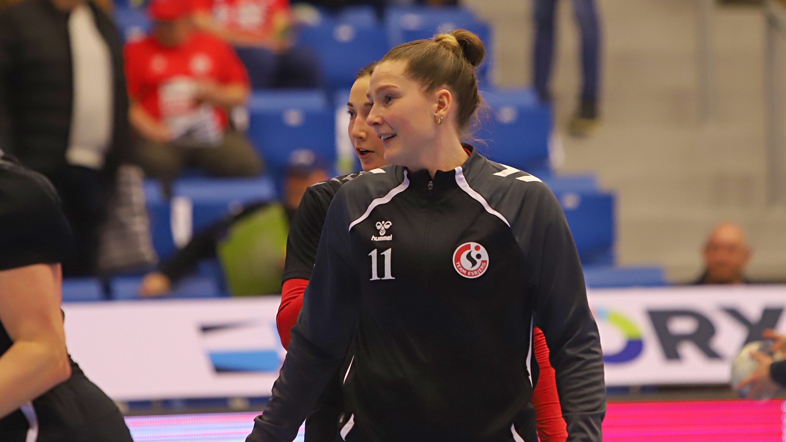 Michala Møller og Rikke Iversen fik comeback-minutter. Foto: Johnny Tauman.