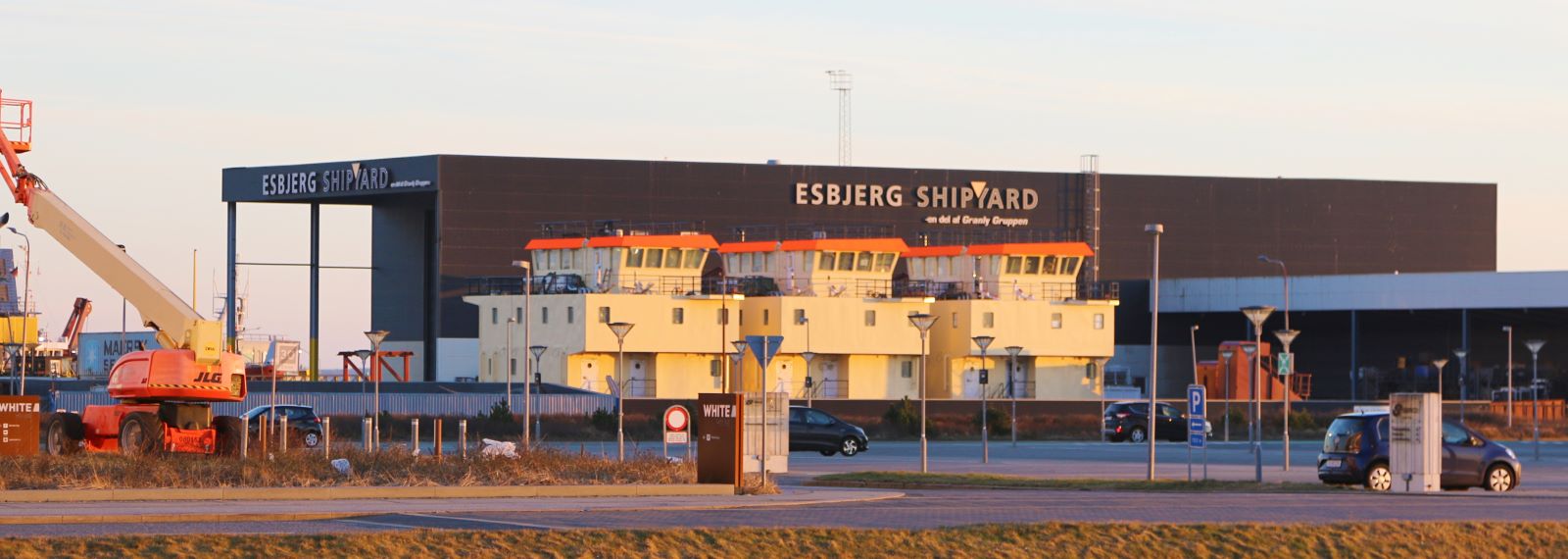 Tre på stribe ved Esbjerg Shipyard. Foto: Johnny Tauman.