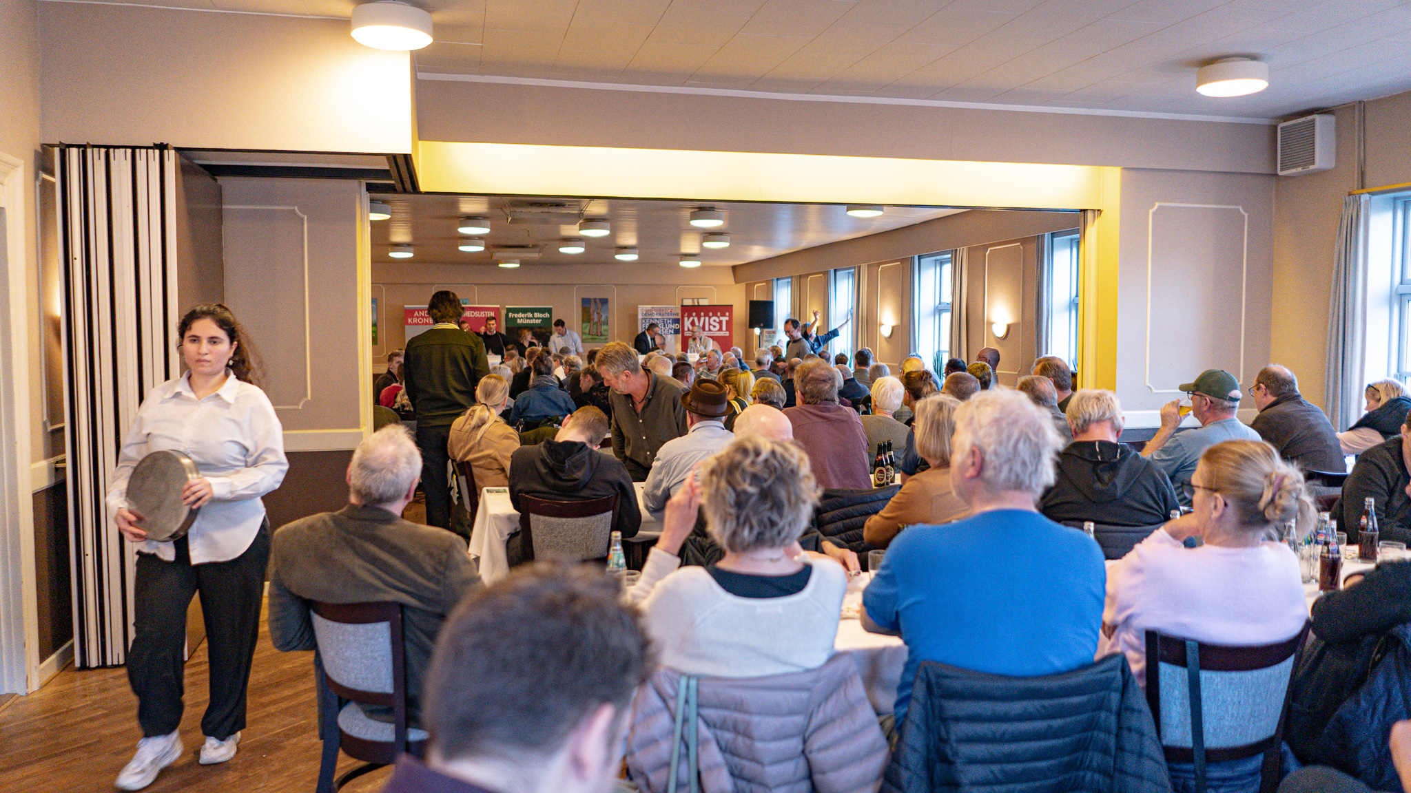 Valgdebat på Jerne Kro, torsdag den 19. marts 2026. Foto: Fjodor Pedersen.