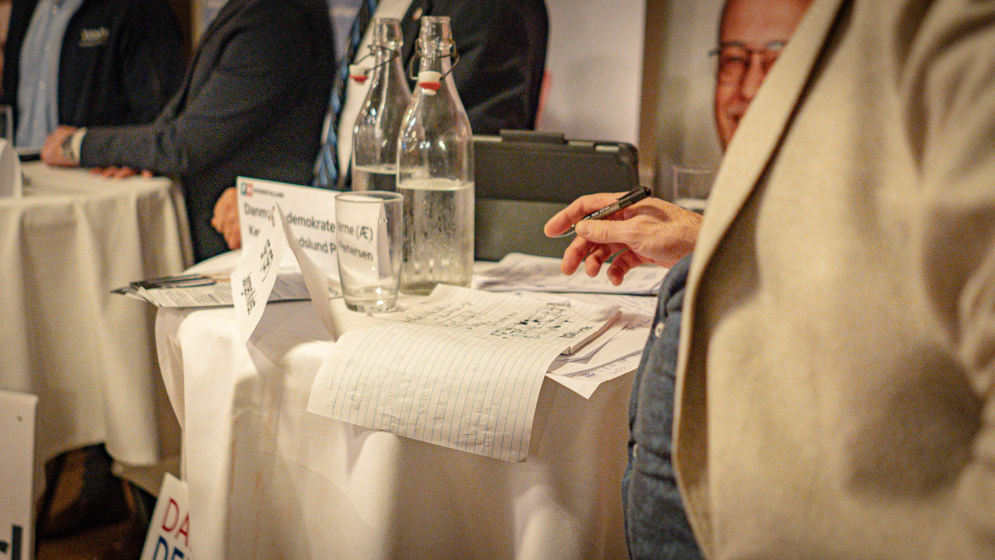 Valgdebat på Jerne Kro, torsdag den 19. marts 2026. Foto: Fjodor Pedersen.