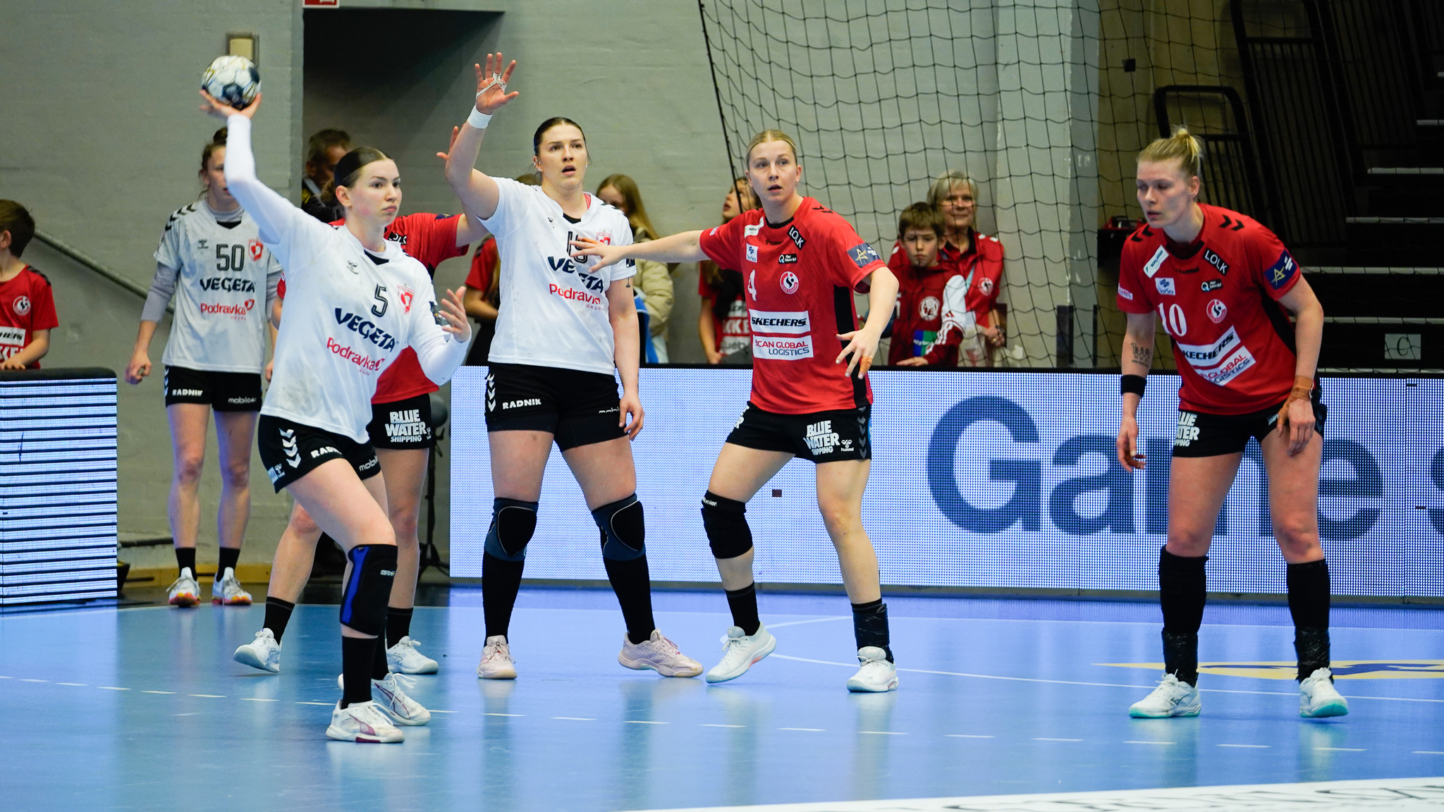 HC Podravka vandt første halvleg 16-15 og førte på et tidspunkt med fire mål. Foto: Fjodor Pedersen.