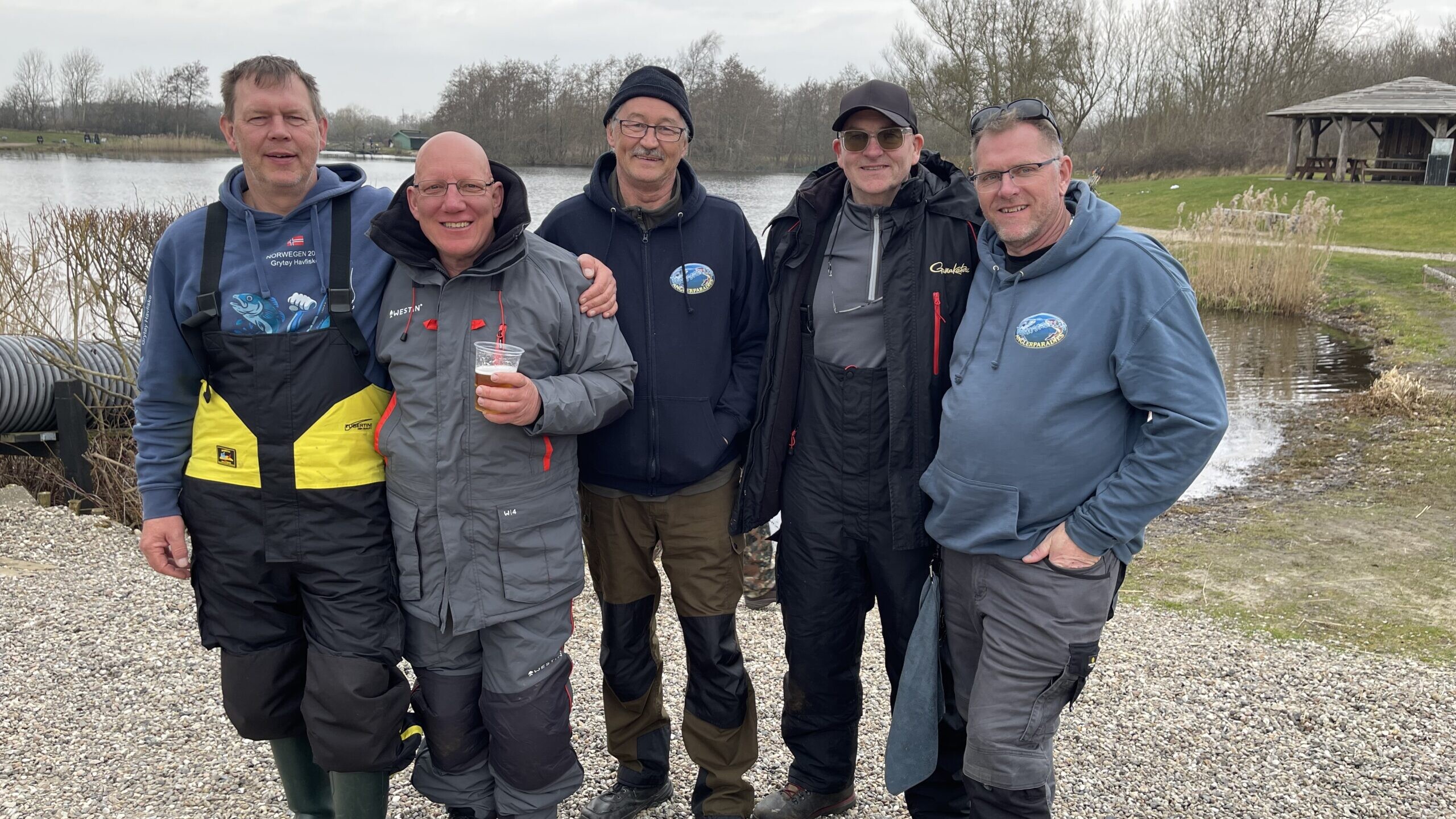 Michael fra Niedersachsen, Markus fra Hannover, Harald fra Niedersachsen, Mathias fra Niedersachsen og Toni fra Oldenburg. Foto: Storkesøen.