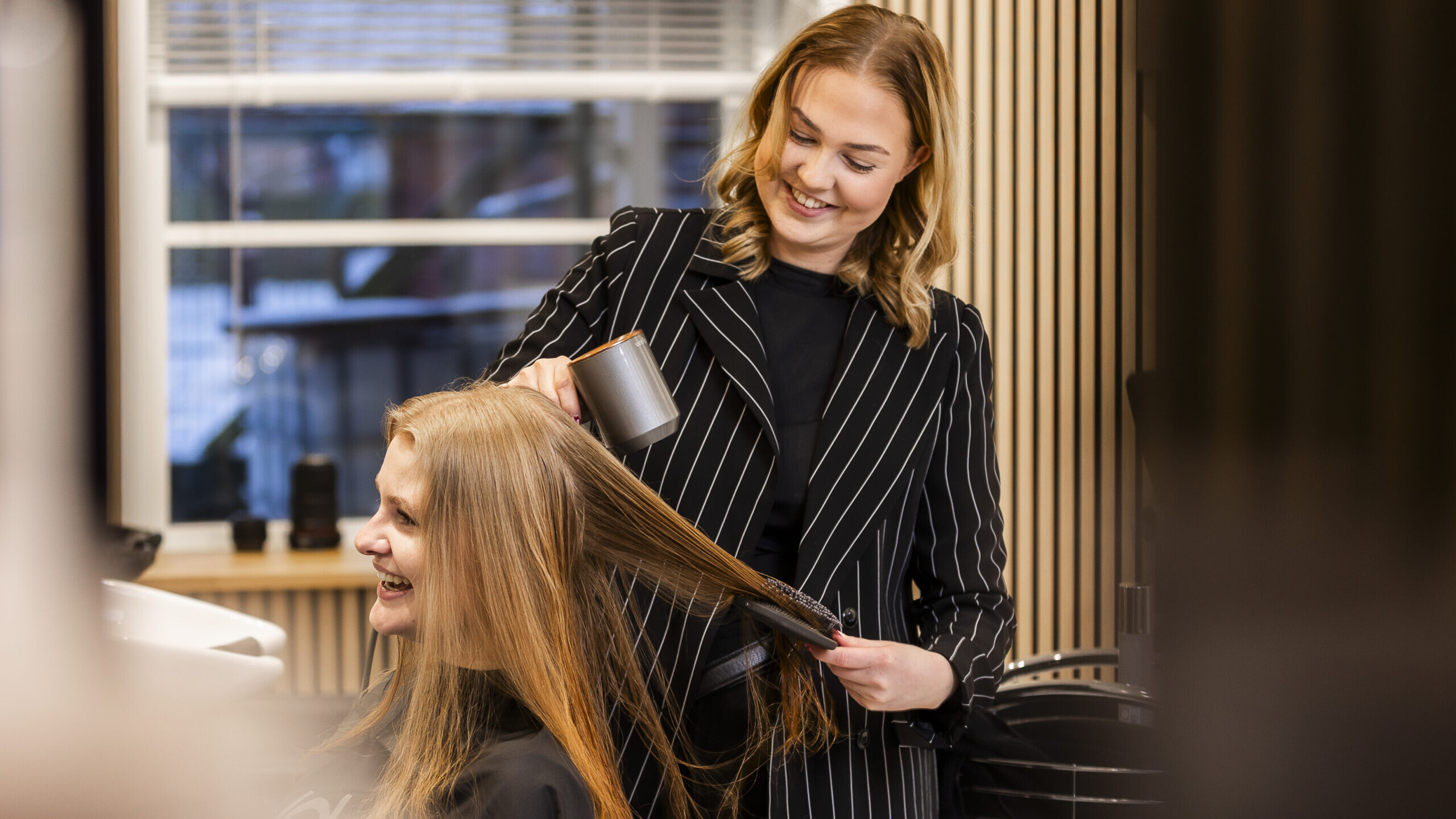 Emma Steensbeck er sprunget ud som selvstændig med egen salon. Foto: Jesper Steensbeck.