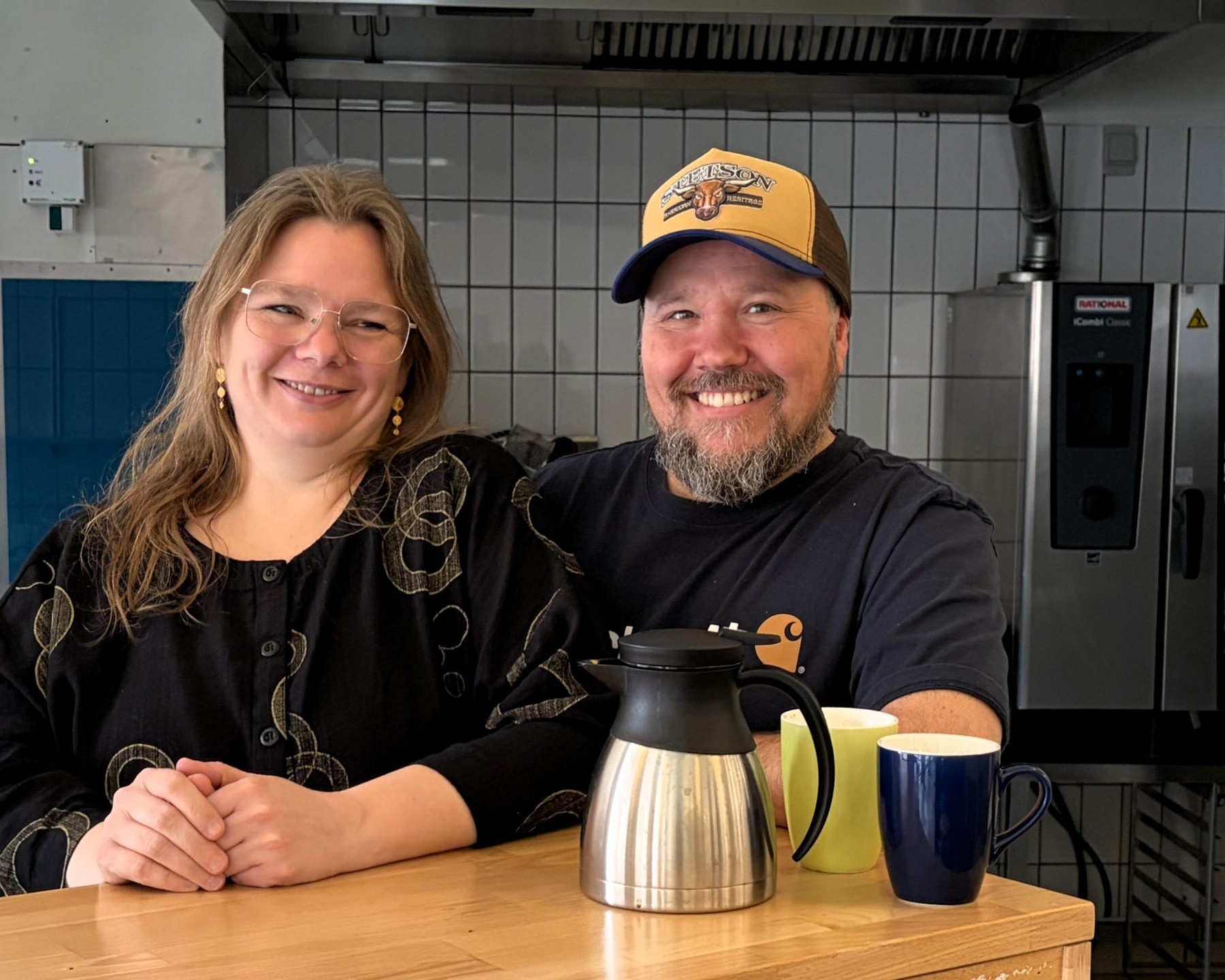 Om en måneds tid forventer Anja Parbst Høst og Kasper Kirkegaard at slå dørene op til caféen på Hovedbiblioteket i Esbjerg. PR-foto.