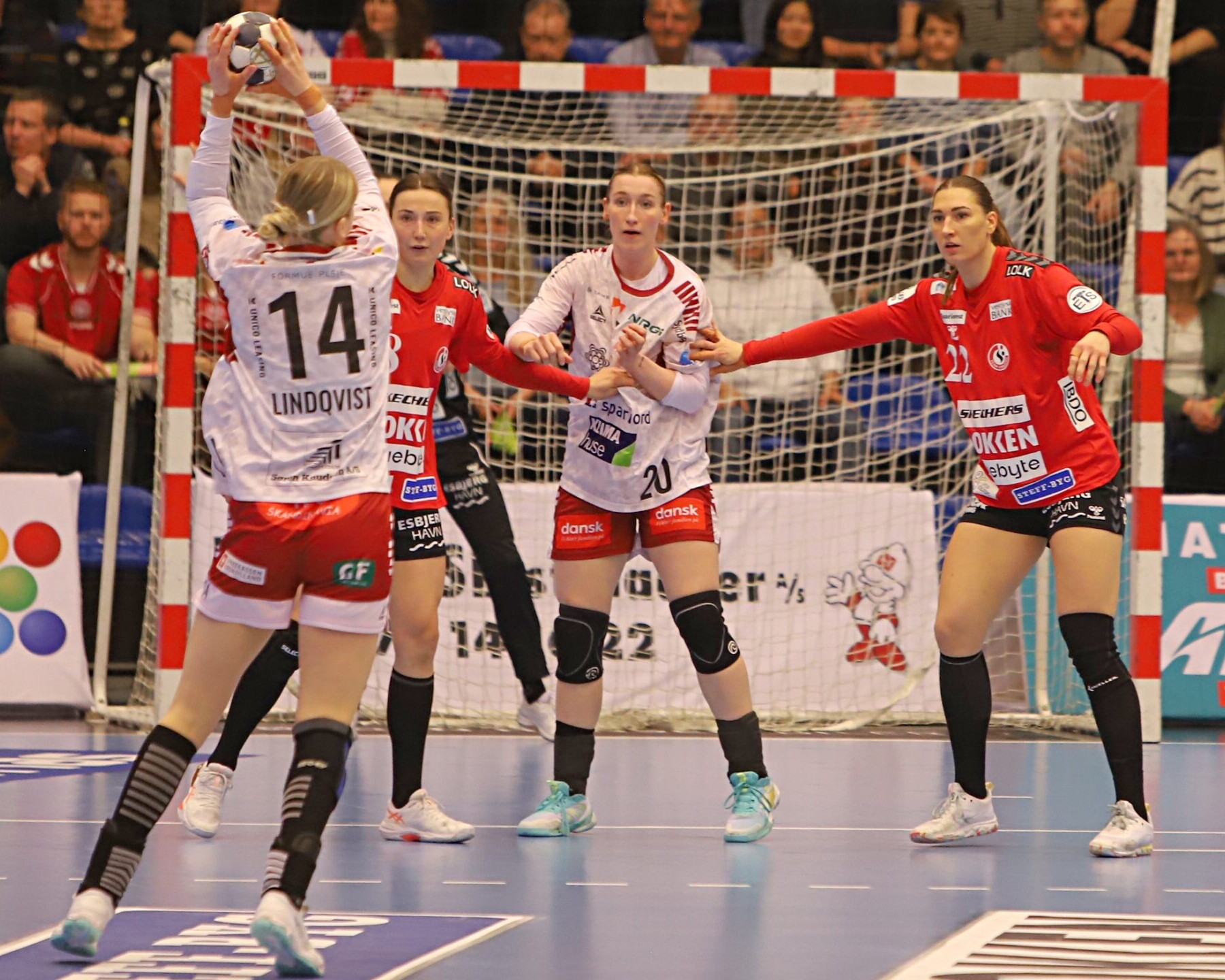 De defensive aftaler skal bare sidde i skabet mellem målvogter og forsvarsspillerne. Johnny Tauman.