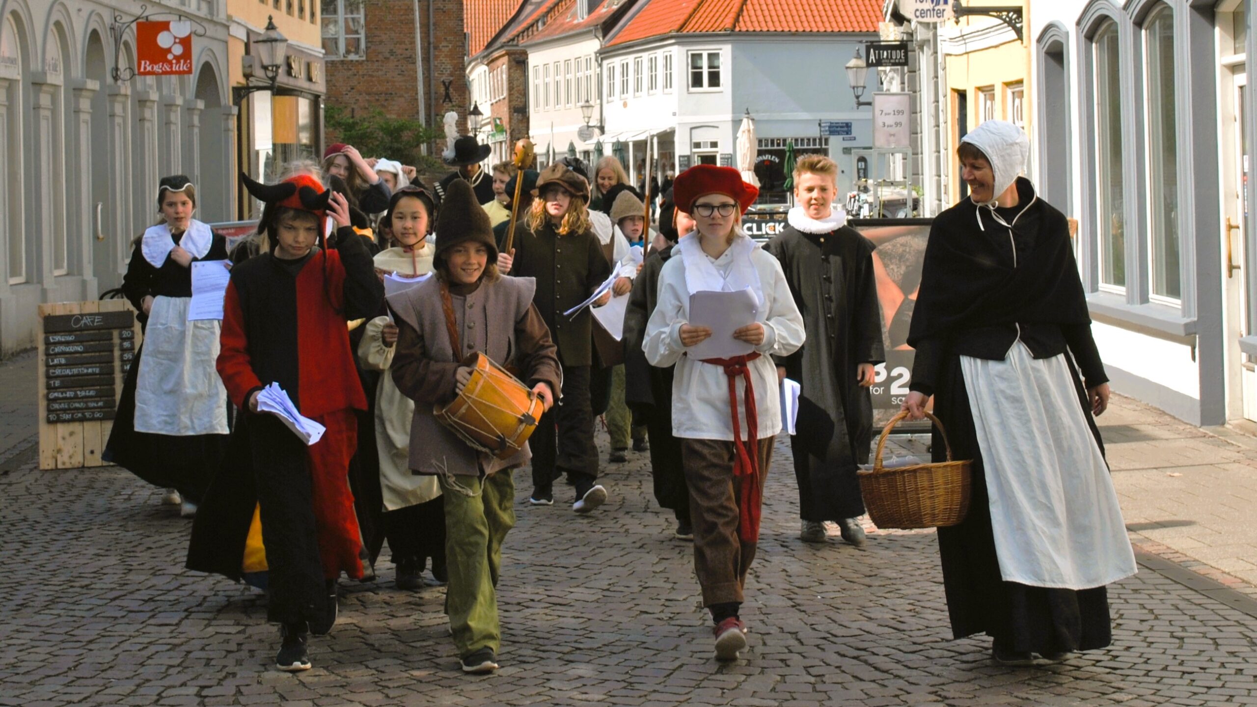Myrthue i Ribe tilbyder formidling for børnehaver og skoler både på Det Gamle Rådhus og ude i den historiske bykerne. Foto: Myrthue.