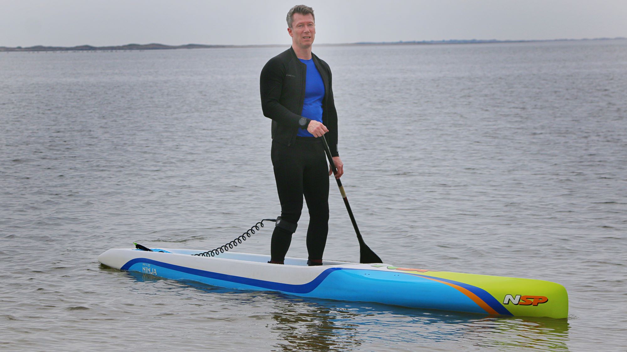 SUP med Peter Wang på vej hjem efter en længere sejlads. Foto: Johnny Tauman.