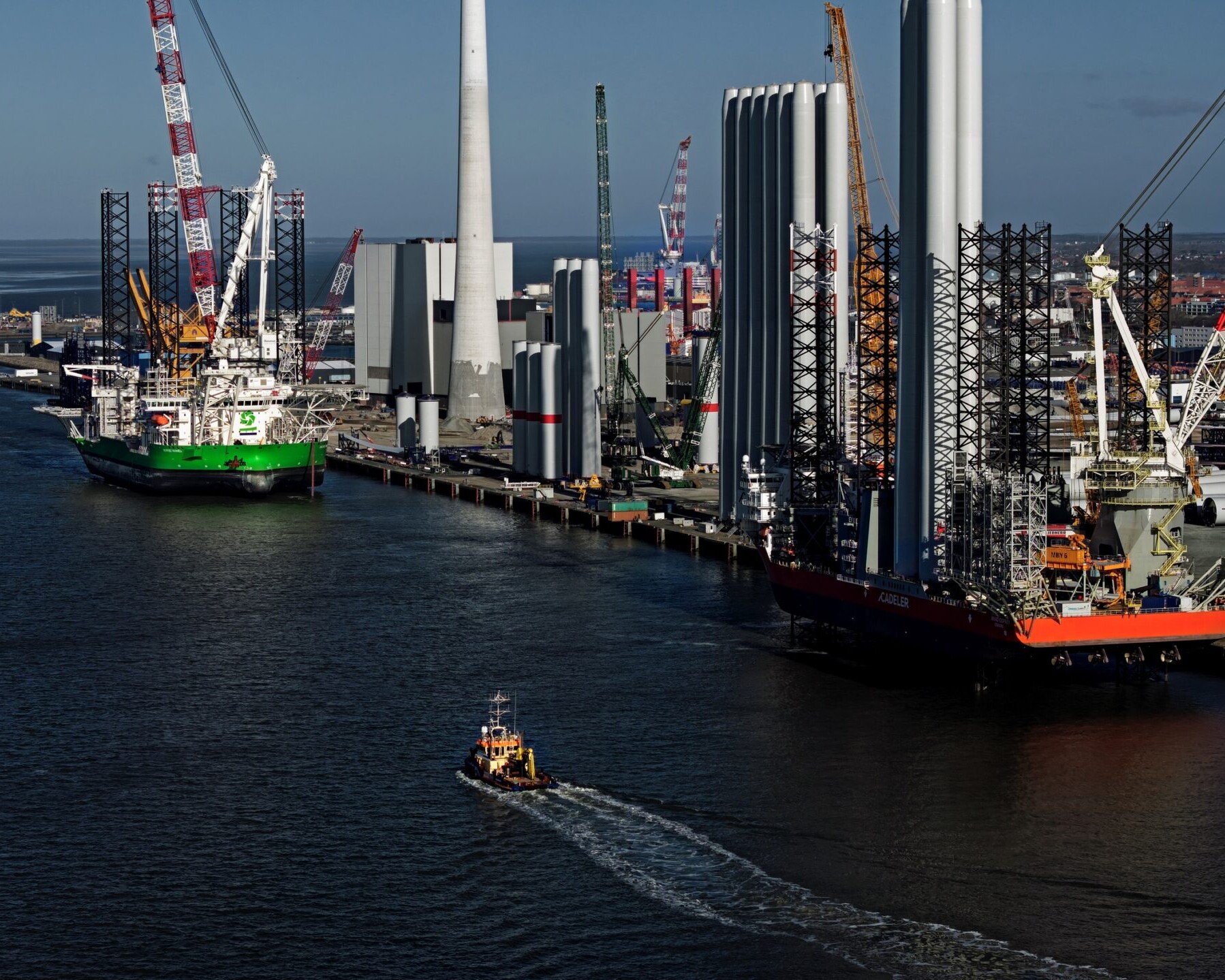 Esbjerg Havn set fra luften. Foto: Robert Attermann.