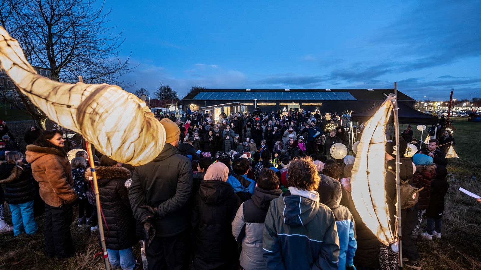 Lysfesten samler allerede i dag beboere i Det Internationale Kvarter – fremover skal et nyt byrum og bypark styrke fællesskabet yderligere. Foto: Esbjerg Kommune.