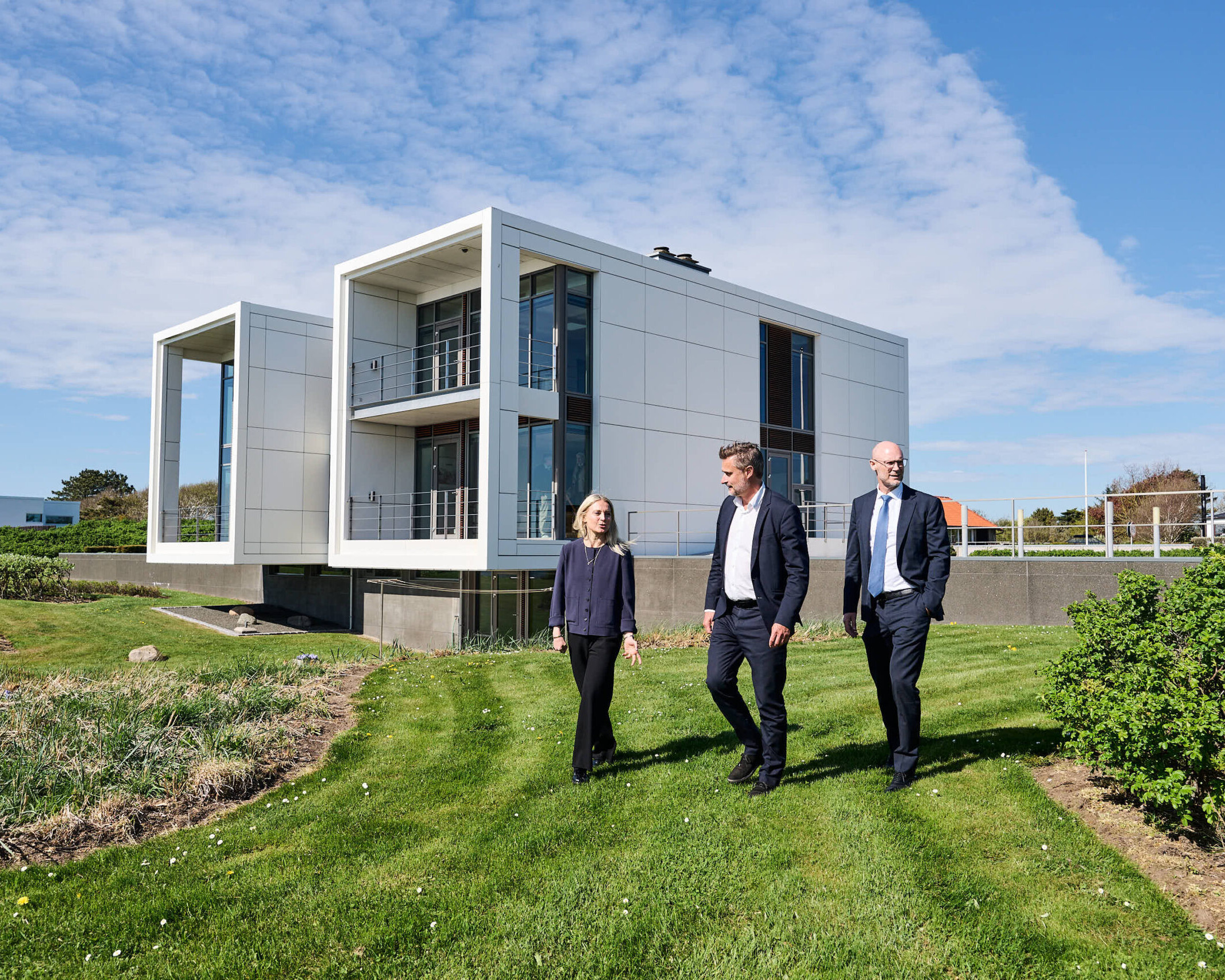 Syddansk Universitets (SDU) officielle ibrugtagning af Henning G. Kruses strandvejsvilla, der nu har fået navnet Langlihus. Universitetet rykker ind i det ikoniske hus, som de fik doneret af Henning G. Kruses Fond for snart et år siden. Foto: Christer Holte.