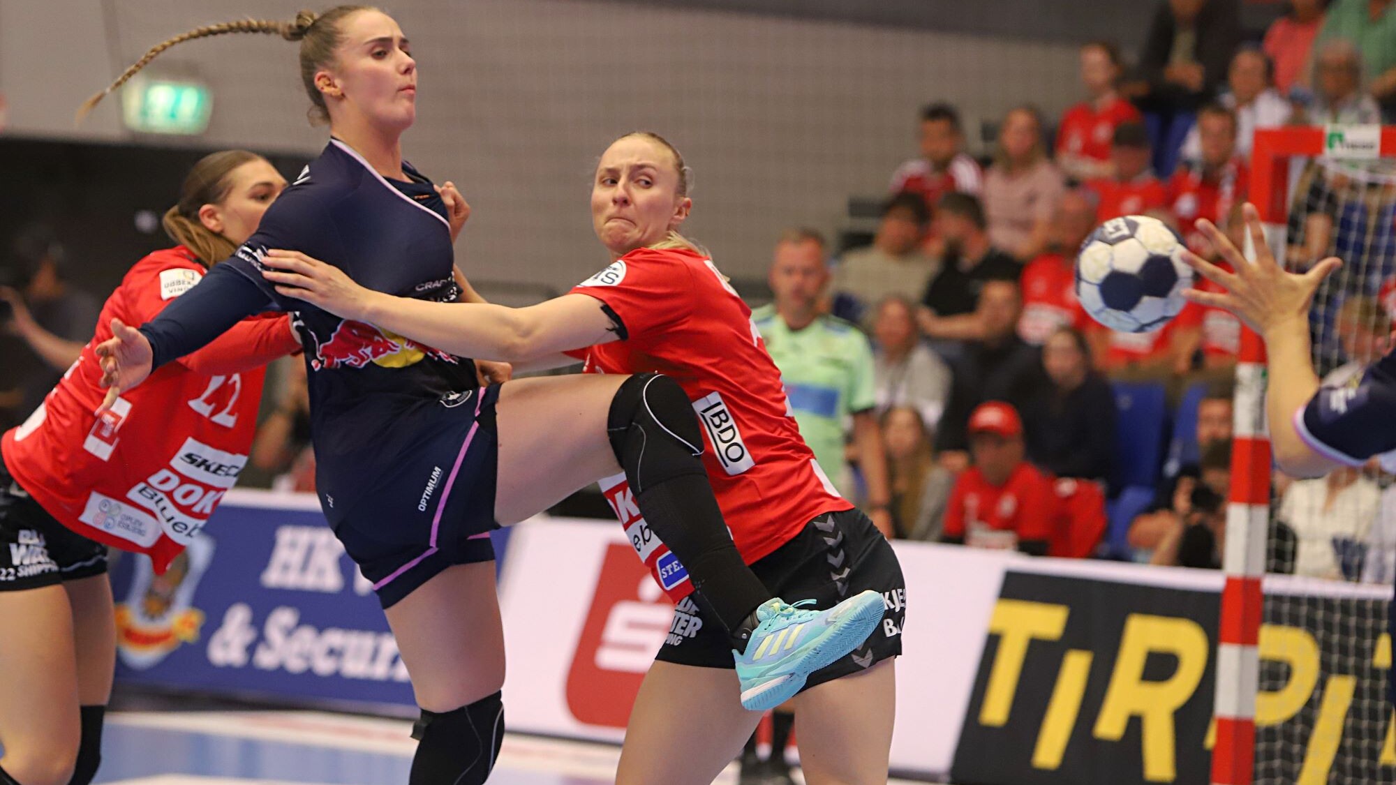 Team Esbjerg skal bevare roen og koncentrationen i endnu 60 minutter i Odense lørdag. Foto: Johnny Tauman.