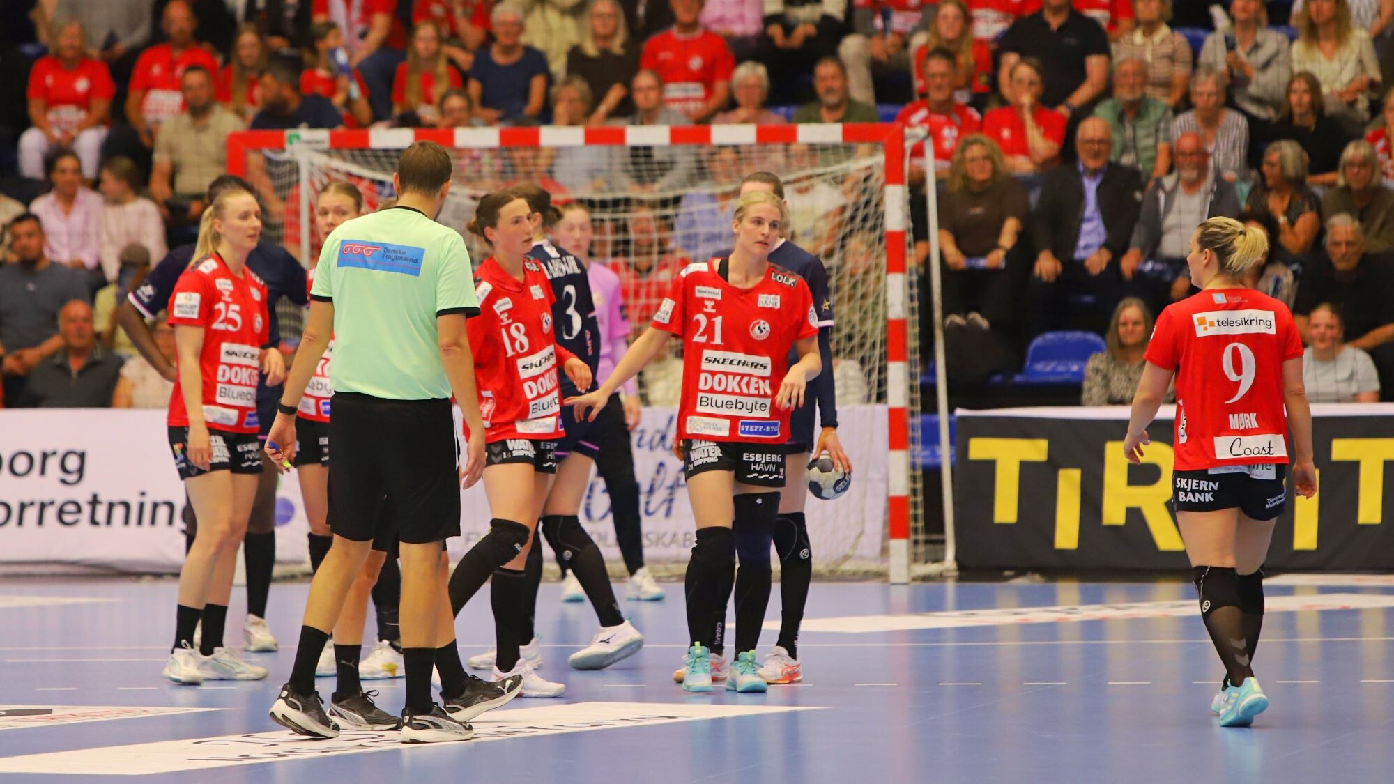 Team Esbjerg og Odense spiller igen tirsdag i Blue Water Dokken. Arkivfoto: Johnny Tauman.