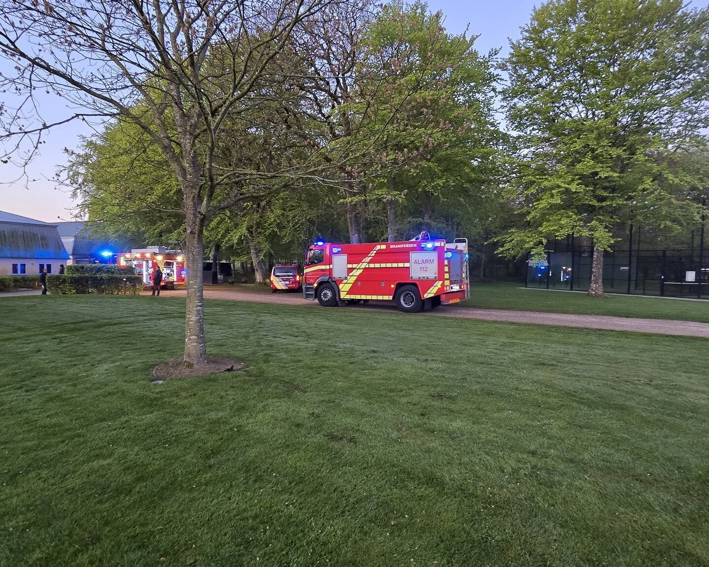 Der udbrød i de tidlige morgentimer tirsdag brand i køkkenet ved Breinholtgaard Golfklub. Privatfoto.