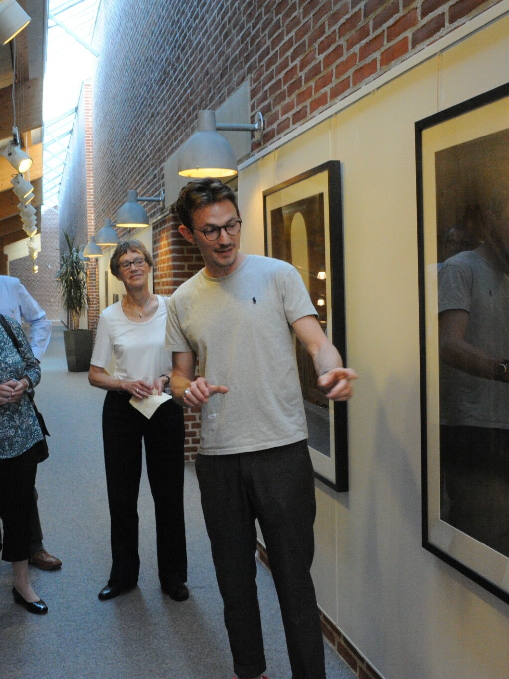 Phototeket har gennem 30 år præsenteret fotokunst fra både lokale og internationale fotografer på Hovedbiblioteket i Esbjerg. Nu arbejder initiativtagerne på en ny version af det populære kulturtilbud. Foto: Peter Langwithz Smith.