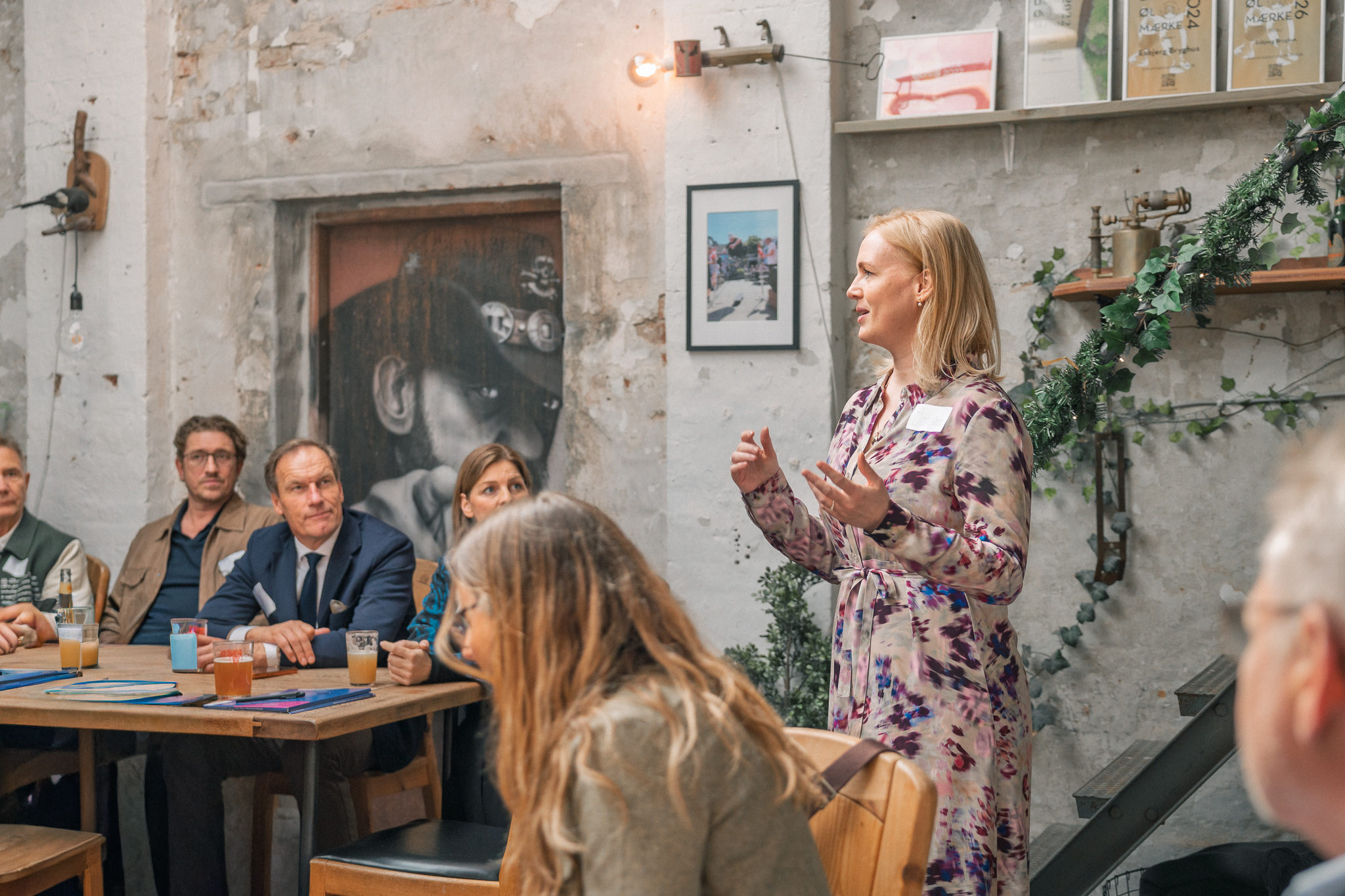Josefine Holmberg Baslund har taget initiativ til at skabe det nye netværk, som skal kunne noget andet end andre erhvervsnetværk. Foto: Thomas Rytter/Storytellers.dk.