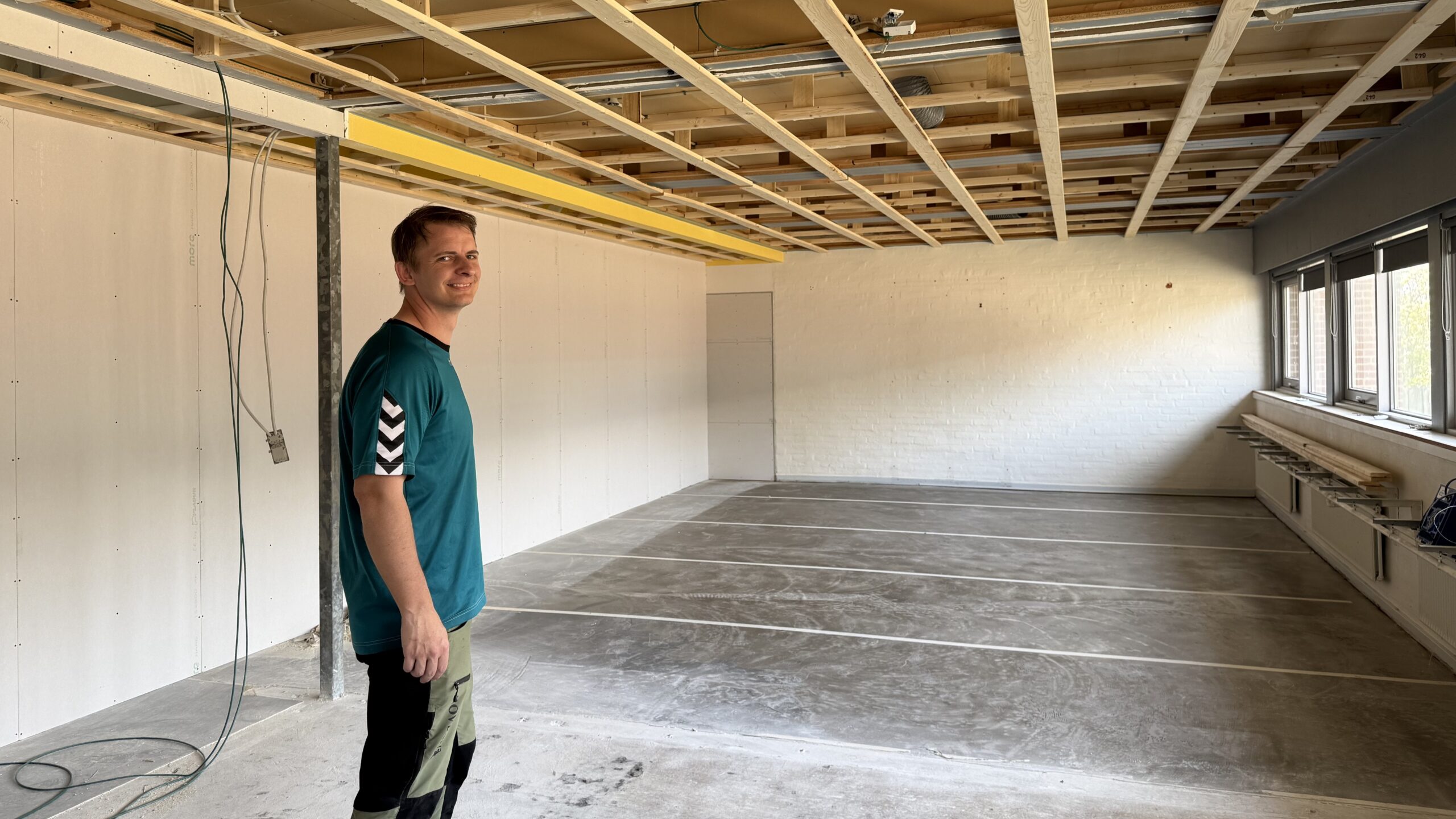 Kommende skoleleder Michael Lauridsen glæder sig til, at rummene for alvor fyldes med liv. Privatfoto.